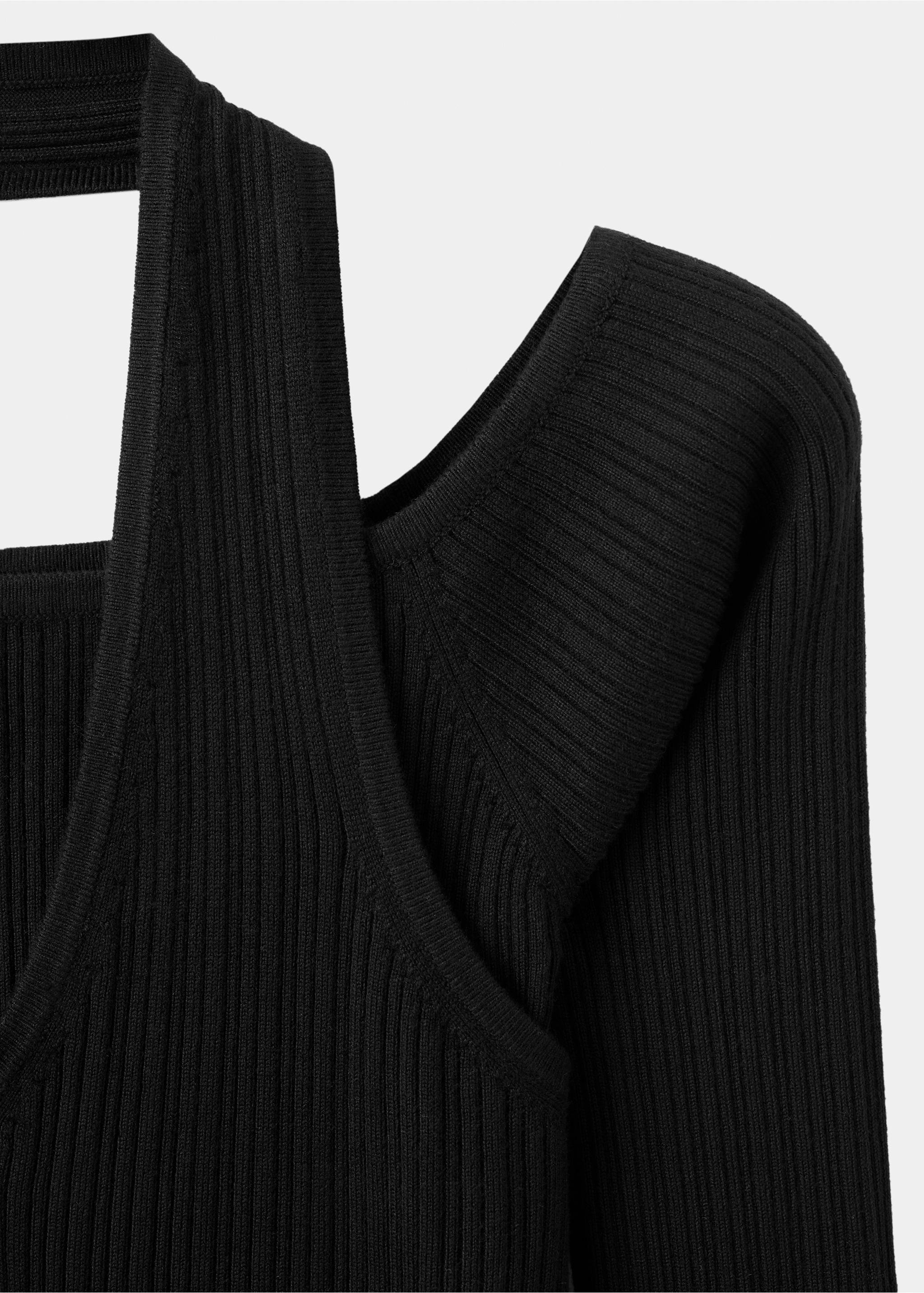 Long-sleeved halter-neck top - Details of the article 8, Black. Ref: 27071517-00.