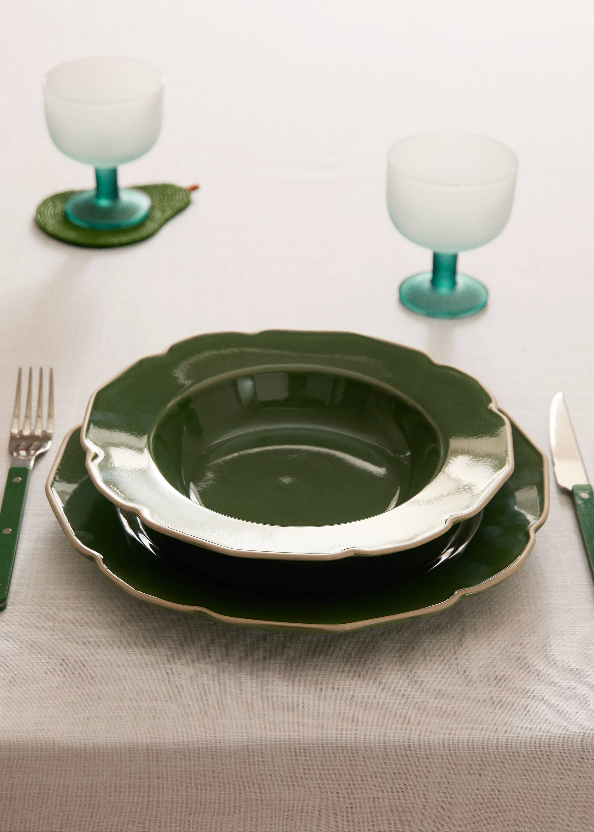 Duboki keramički tanjur s valovima - Opći prikaz, Zelena. Ref: 27071524-00.