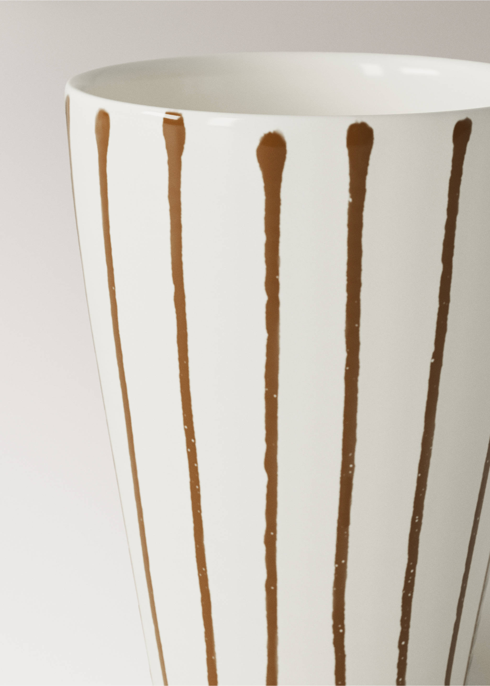 Stoneware tea cup - Details of the article 1, Brown. Ref: 27071527-00.