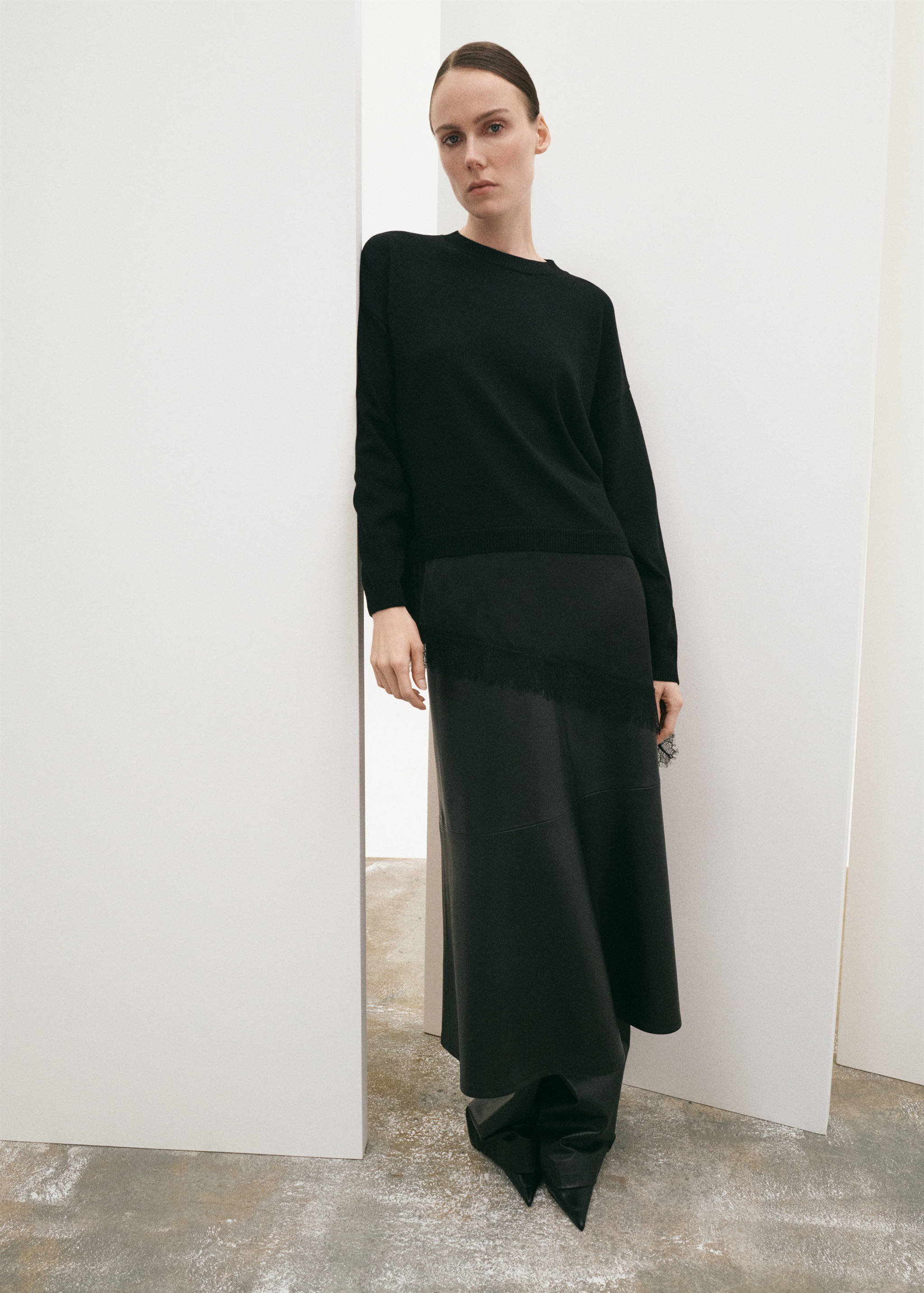 Jumper with lace detail - General plane