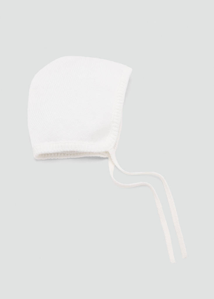 Knit bonnet with bow closure — Off White