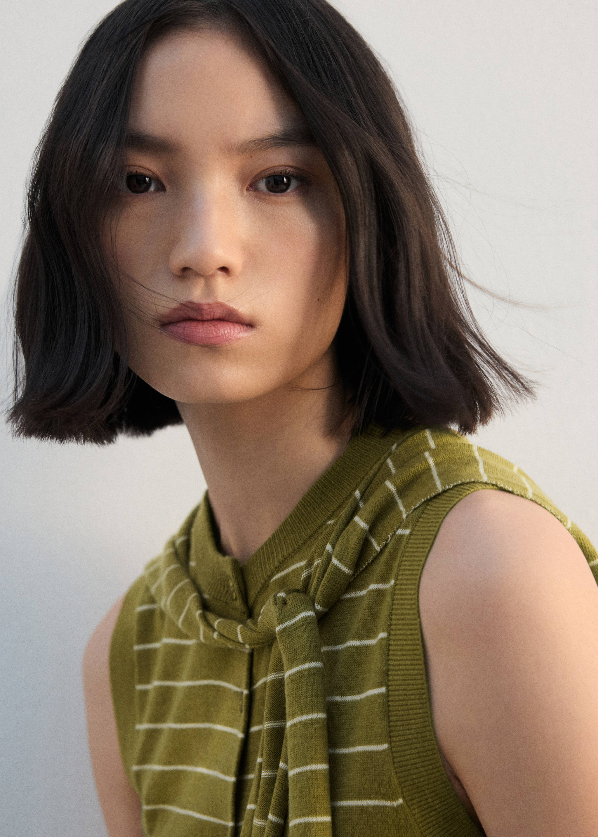 Jersey-knit waistcoat - Details of the article 1