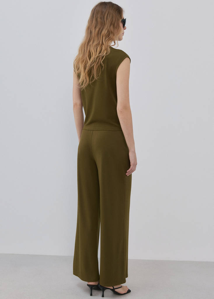 Straight-fit trousers with elastic waist — Khaki