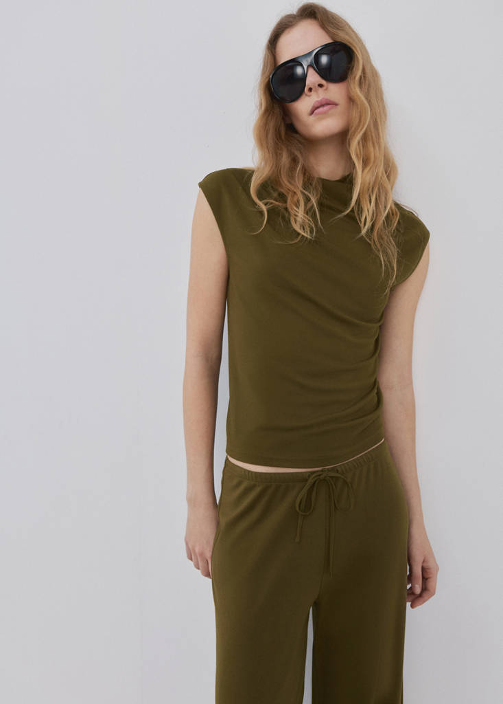 Straight-fit trousers with elastic waist — Khaki