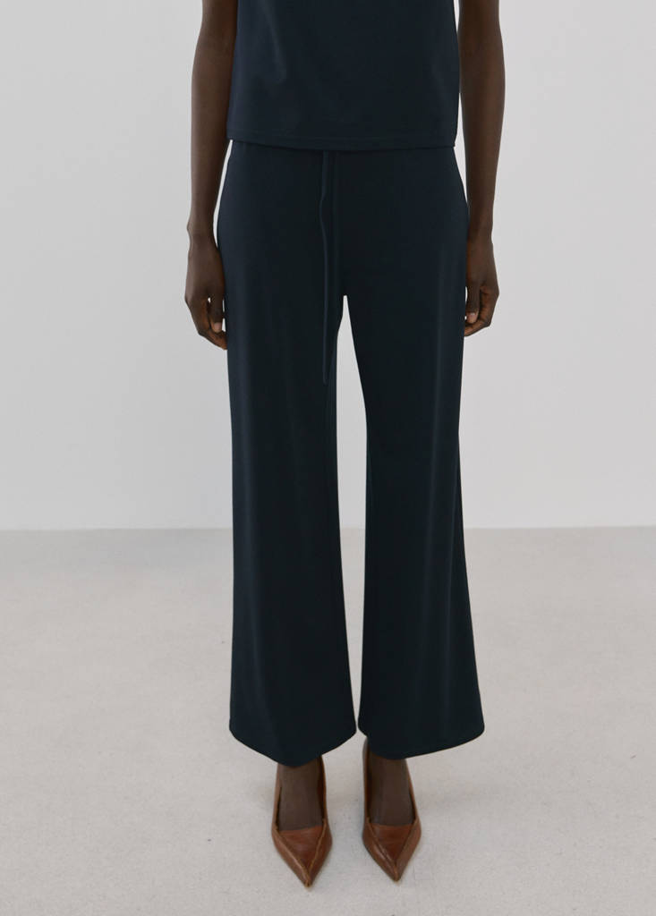 Straight-fit trousers with elastic waist — Navy