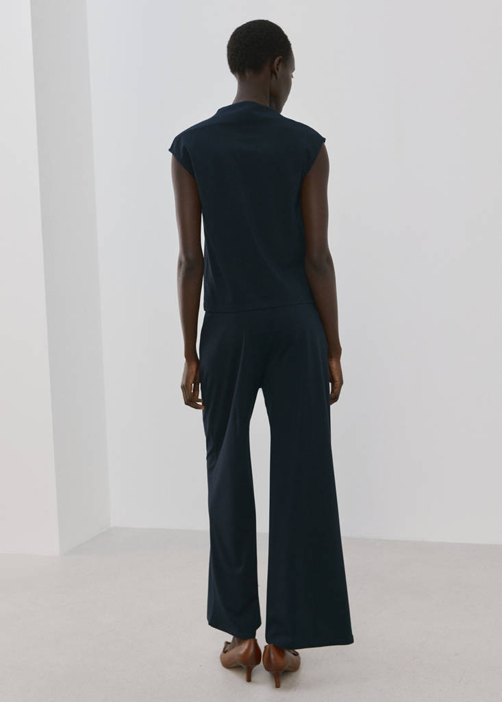 Straight-fit trousers with elastic waist — Navy