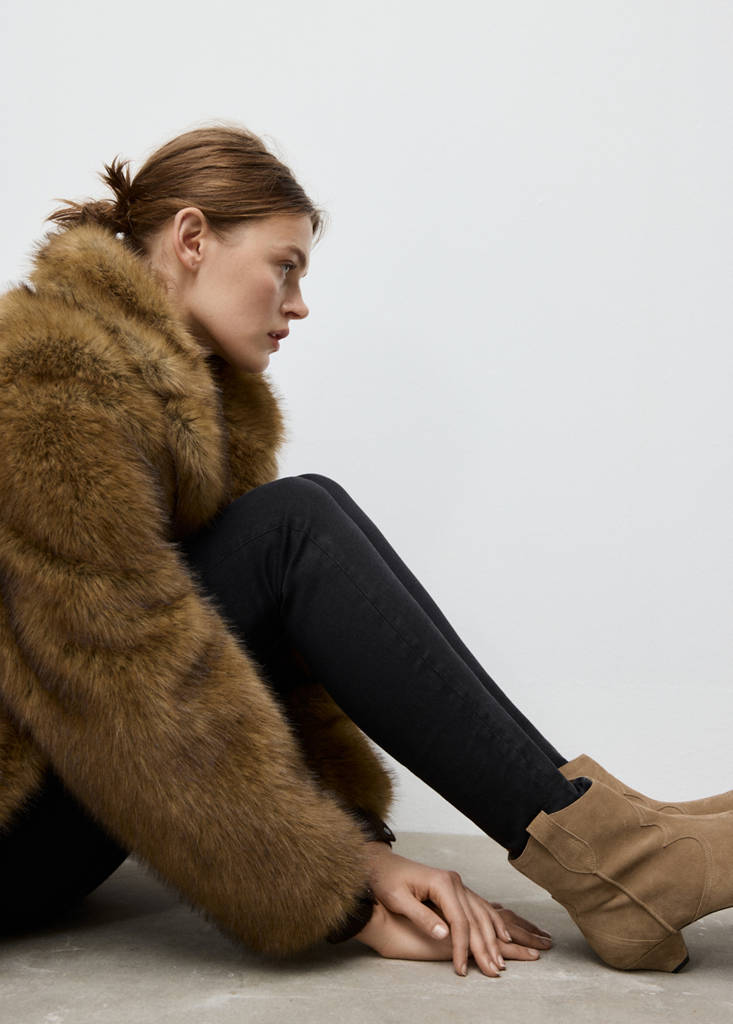 Suede ankle boot with kitten heel — Sand