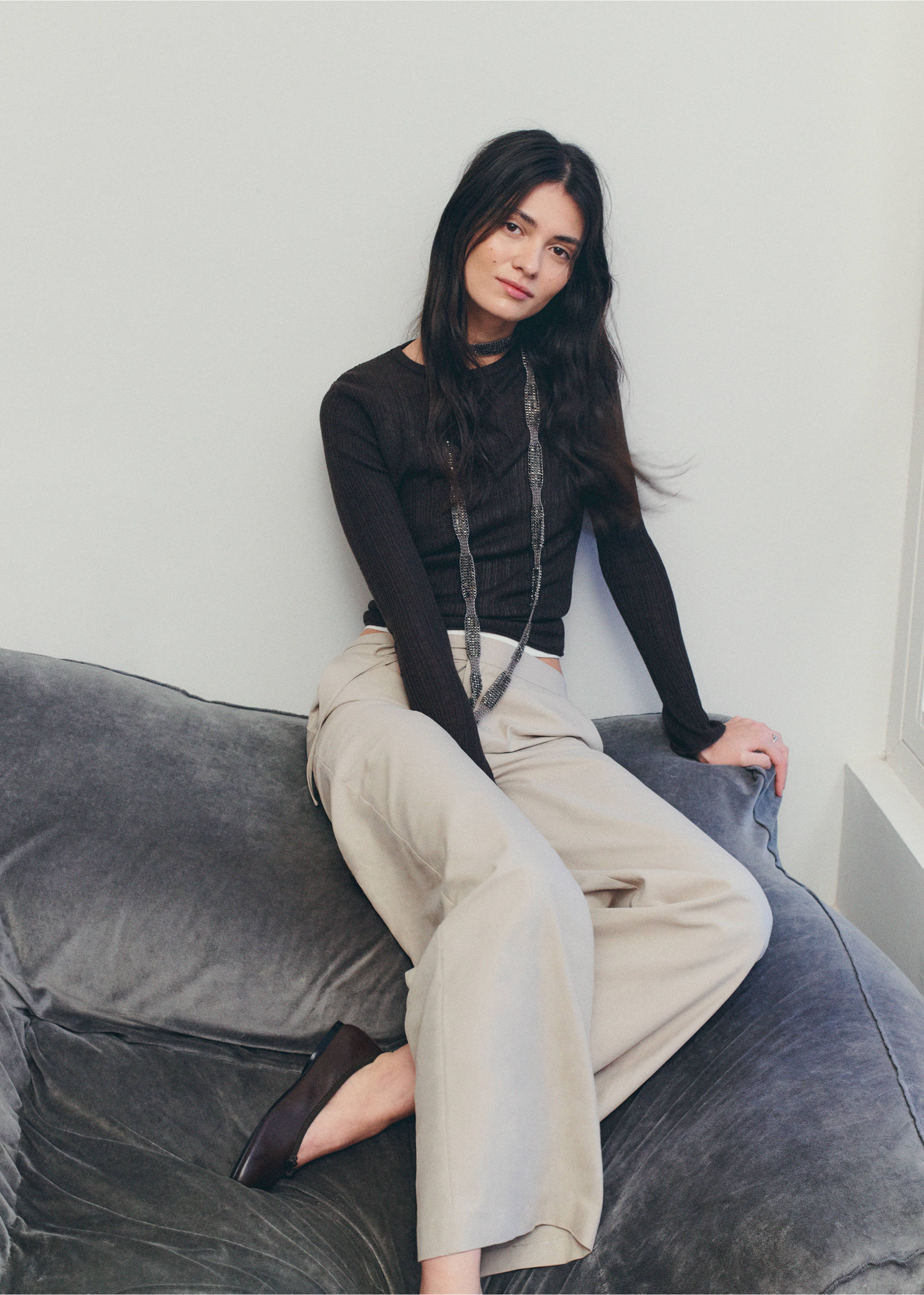 Wide leg trousers with drawstring - Details of the article 5, Beige. Ref: 27072549-00.