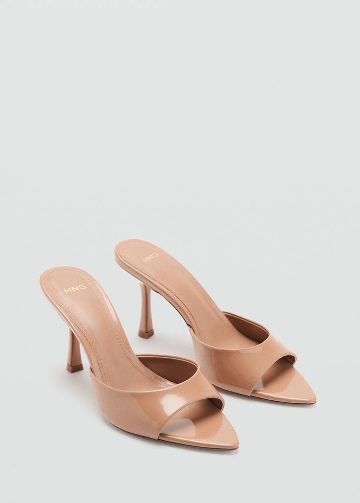 Pointed heel sandals — Nude