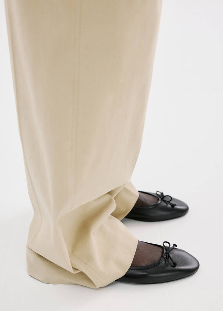 Leather ballet flats with bow — Black