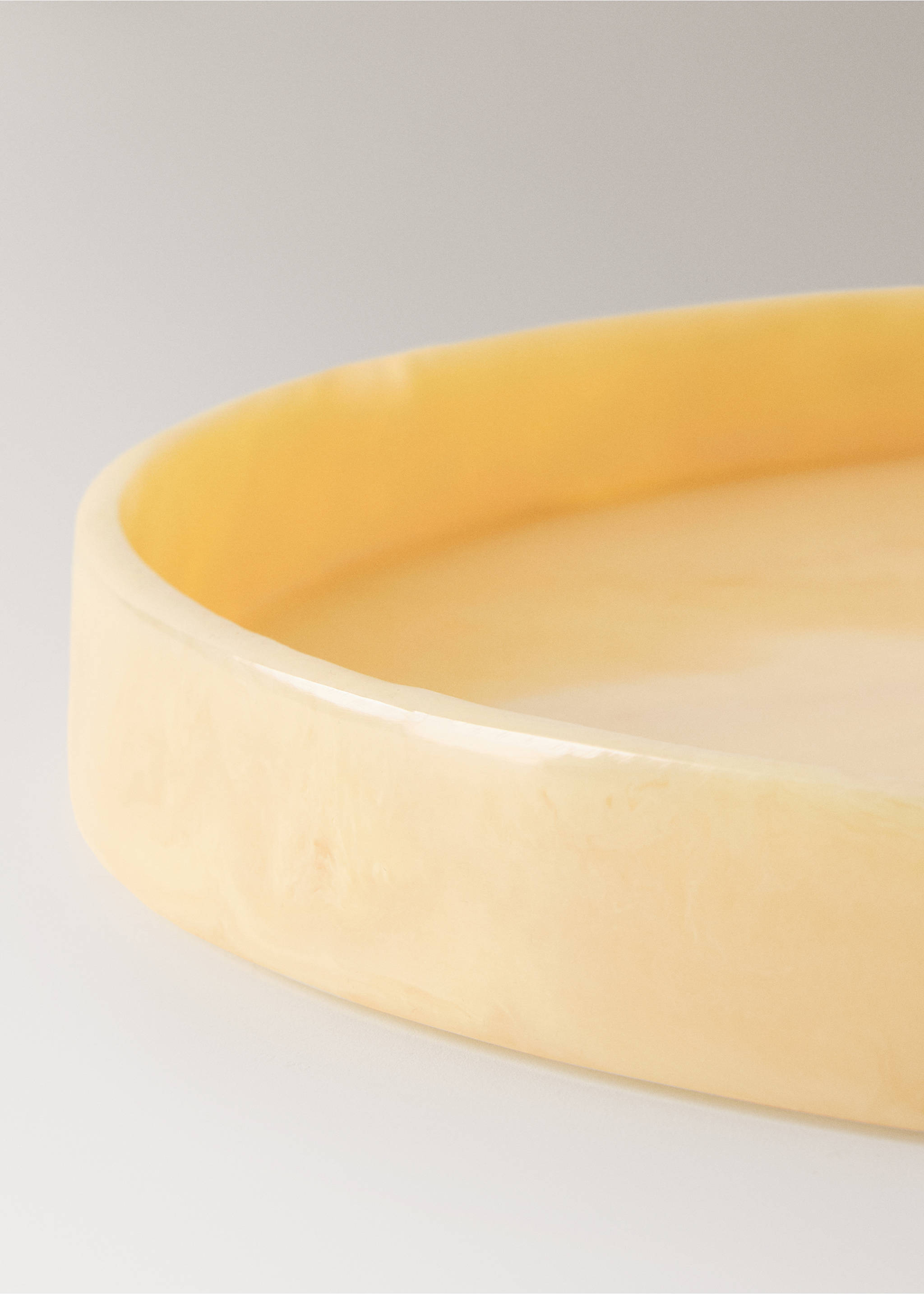 Bandeja decorativa de resina tamanho grande - Pormenor do artigo 2, Amarelo-pastel. Ref: 27072896-00.