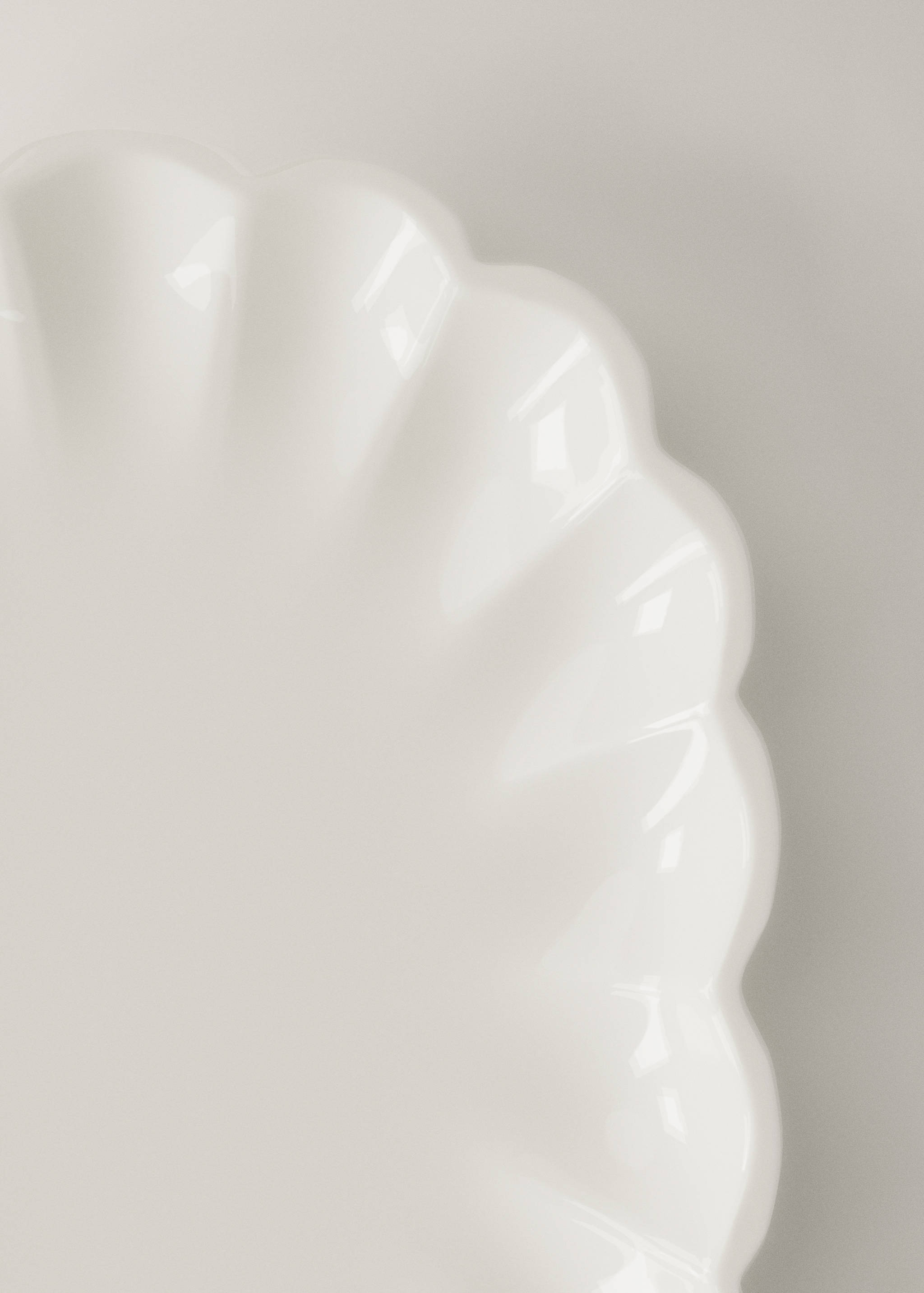 Plat en acier avec bord arrondi - Détail de l'article 1