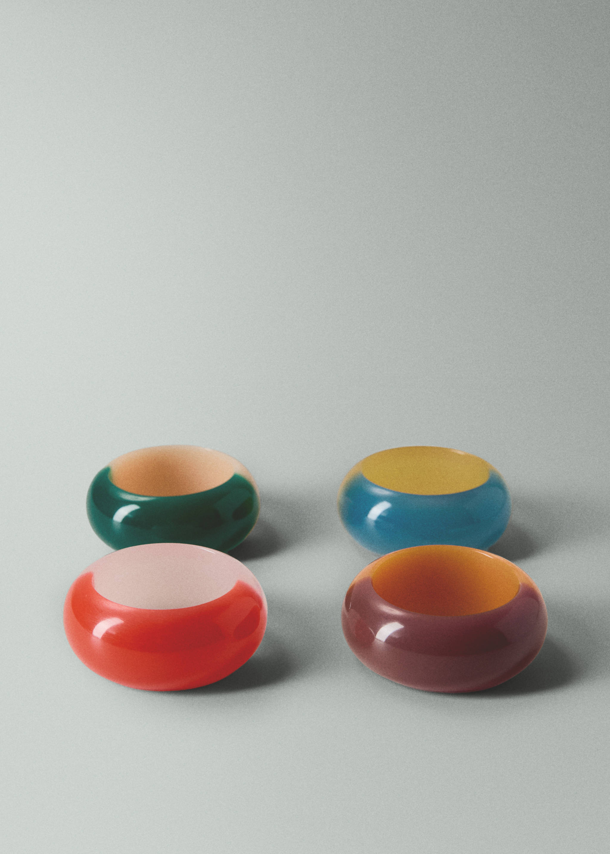 Bicolour resin napkin holders - Medium plane