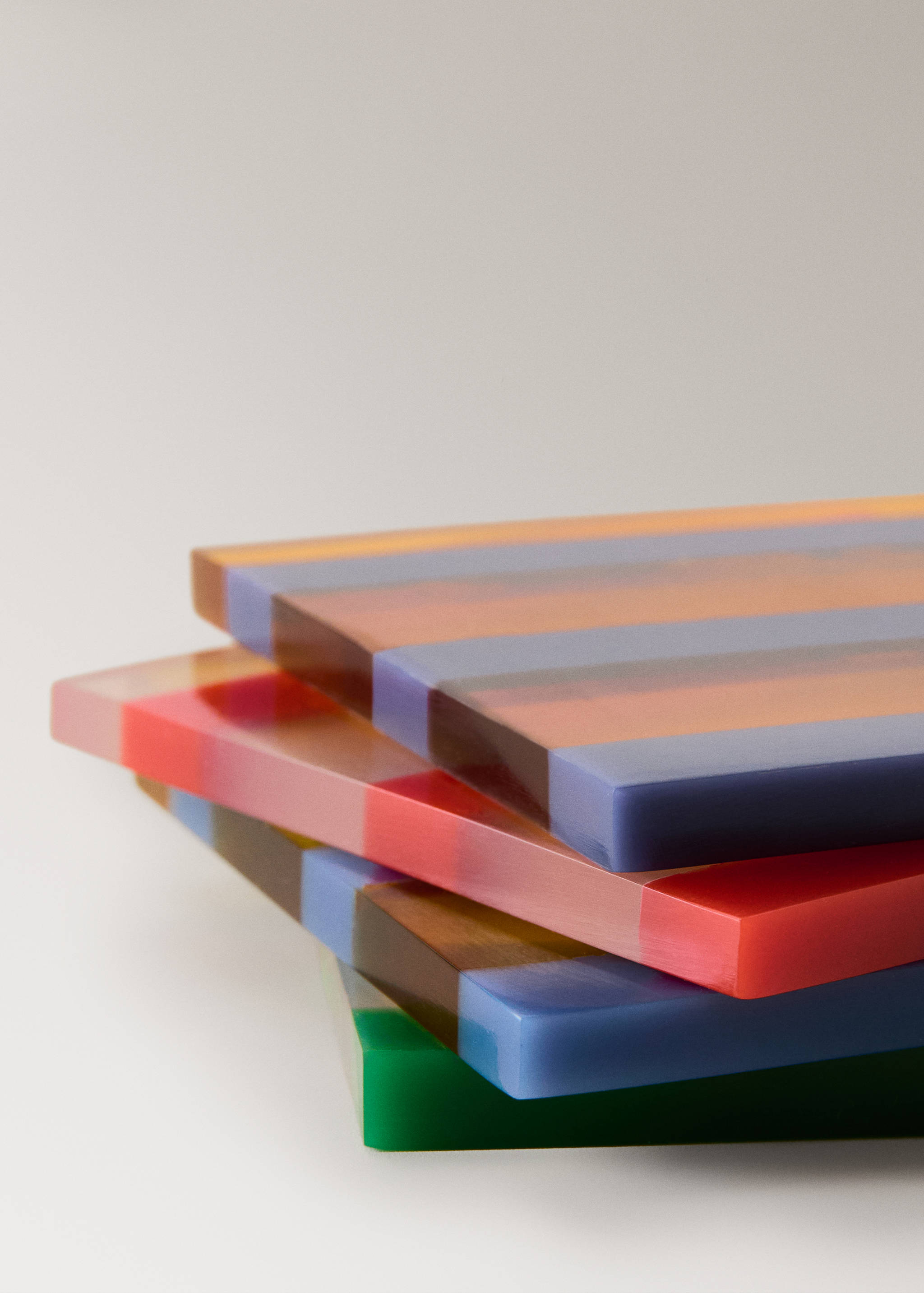 Набір підставок під склянки з кольорової смоли в смужку - Детальніше про товар 1