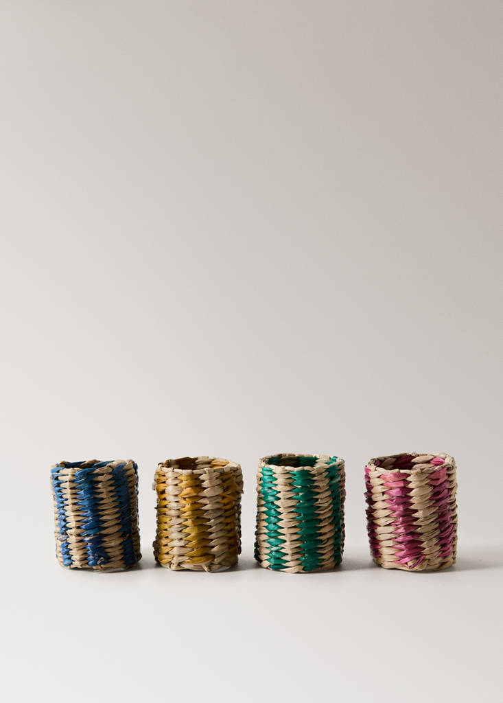 Seagrass napkin ring set in assorted colours — Fuchsia