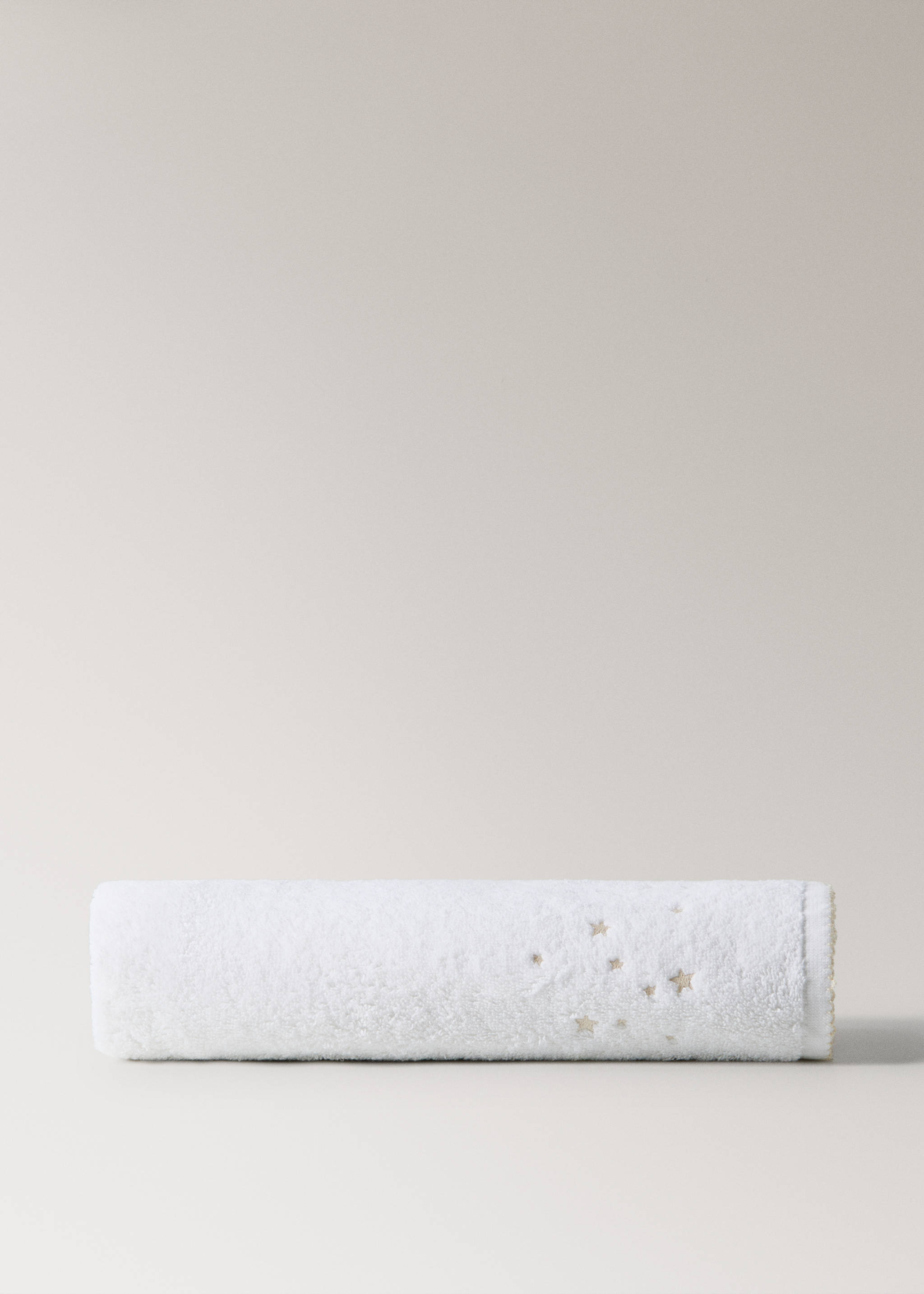 Children's bath towel with embroidered stars - Article without model