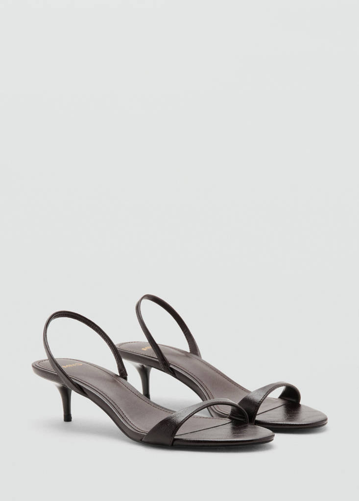 Kitten-heel sandals with strap — Chocolate