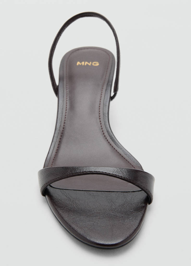 Kitten-heel sandals with strap — Chocolate