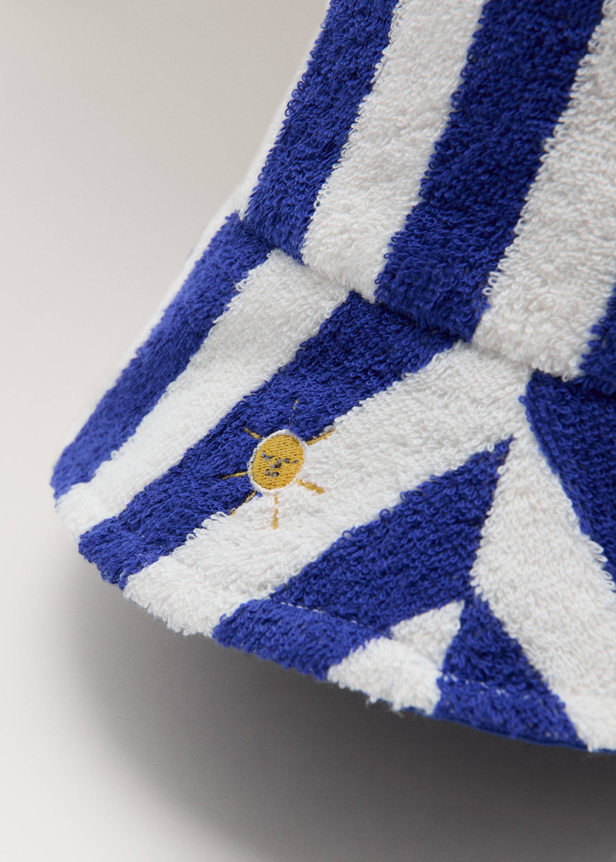 Hat sunshine - Details of the article 1
