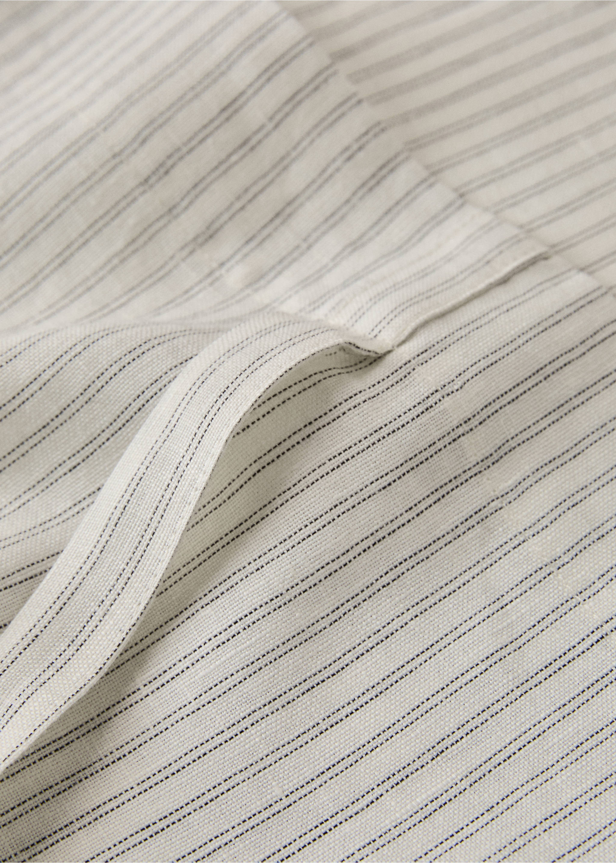 Linen roller blind with woven stripe, medium opacity - Details of the article 3, Off White. Ref: 27073274-00.