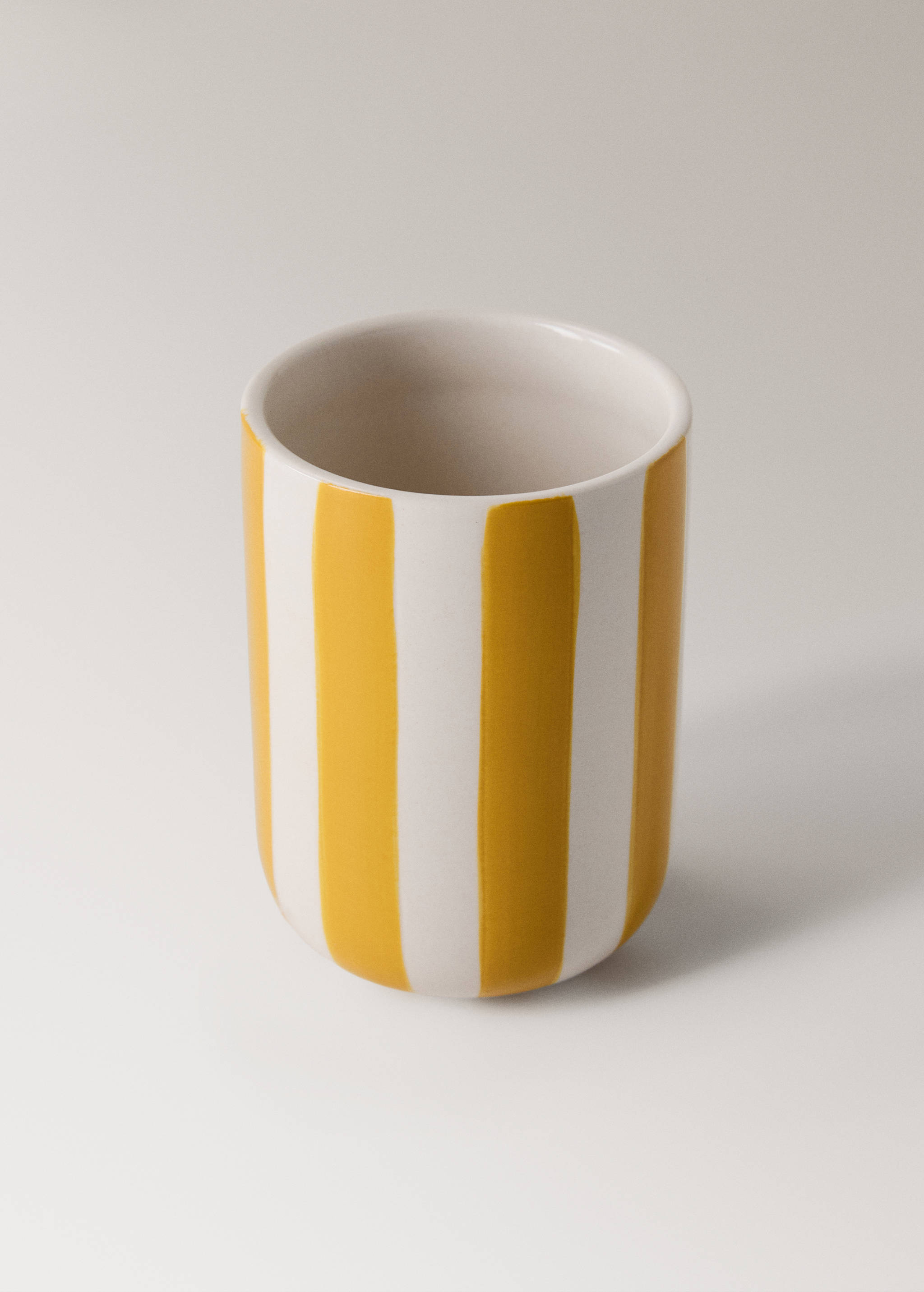 Ceramic toothbrush cup with painted stripes - Details of the article 1