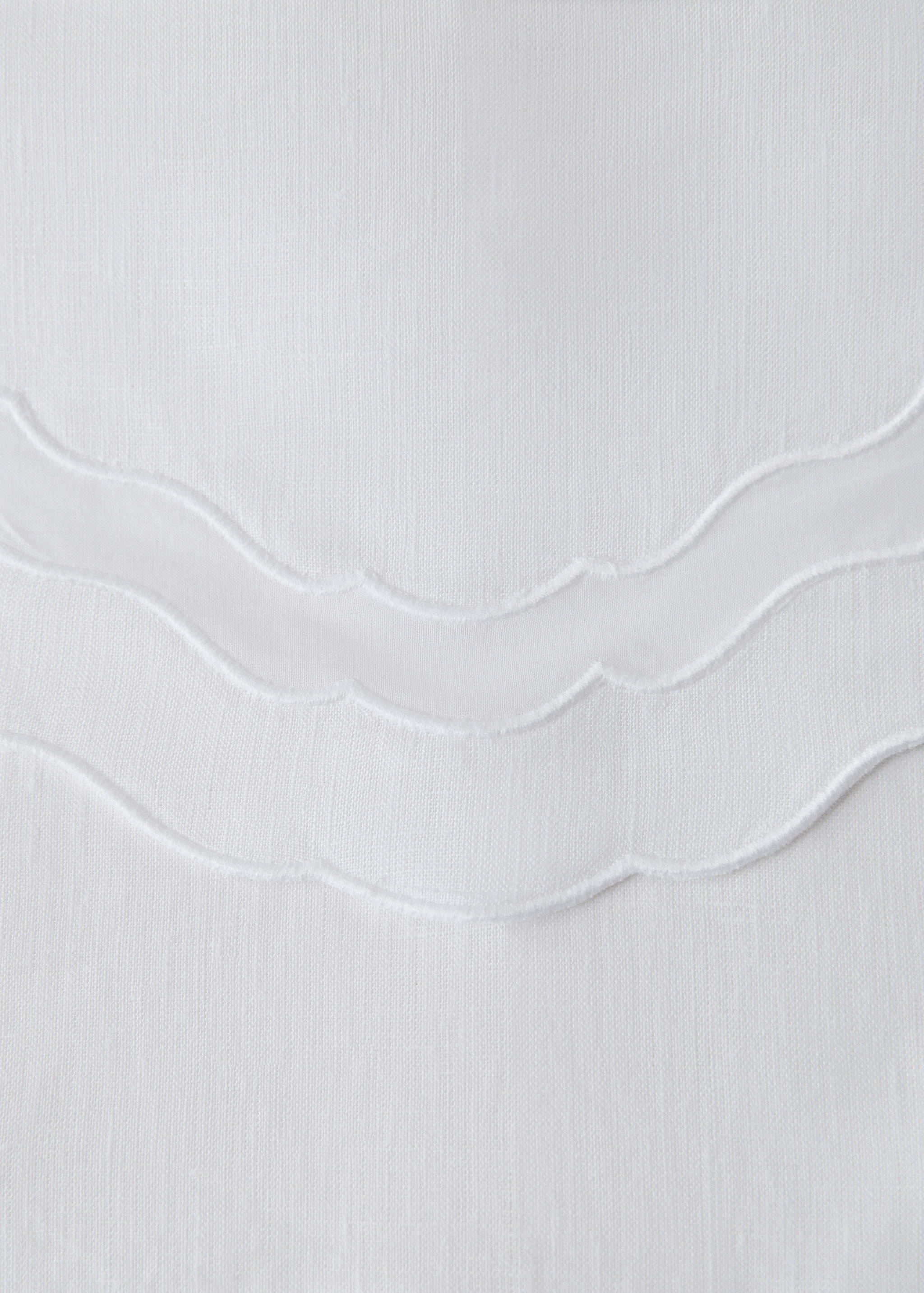 Embroidered cotton-linen placemat - Details of the article 1
