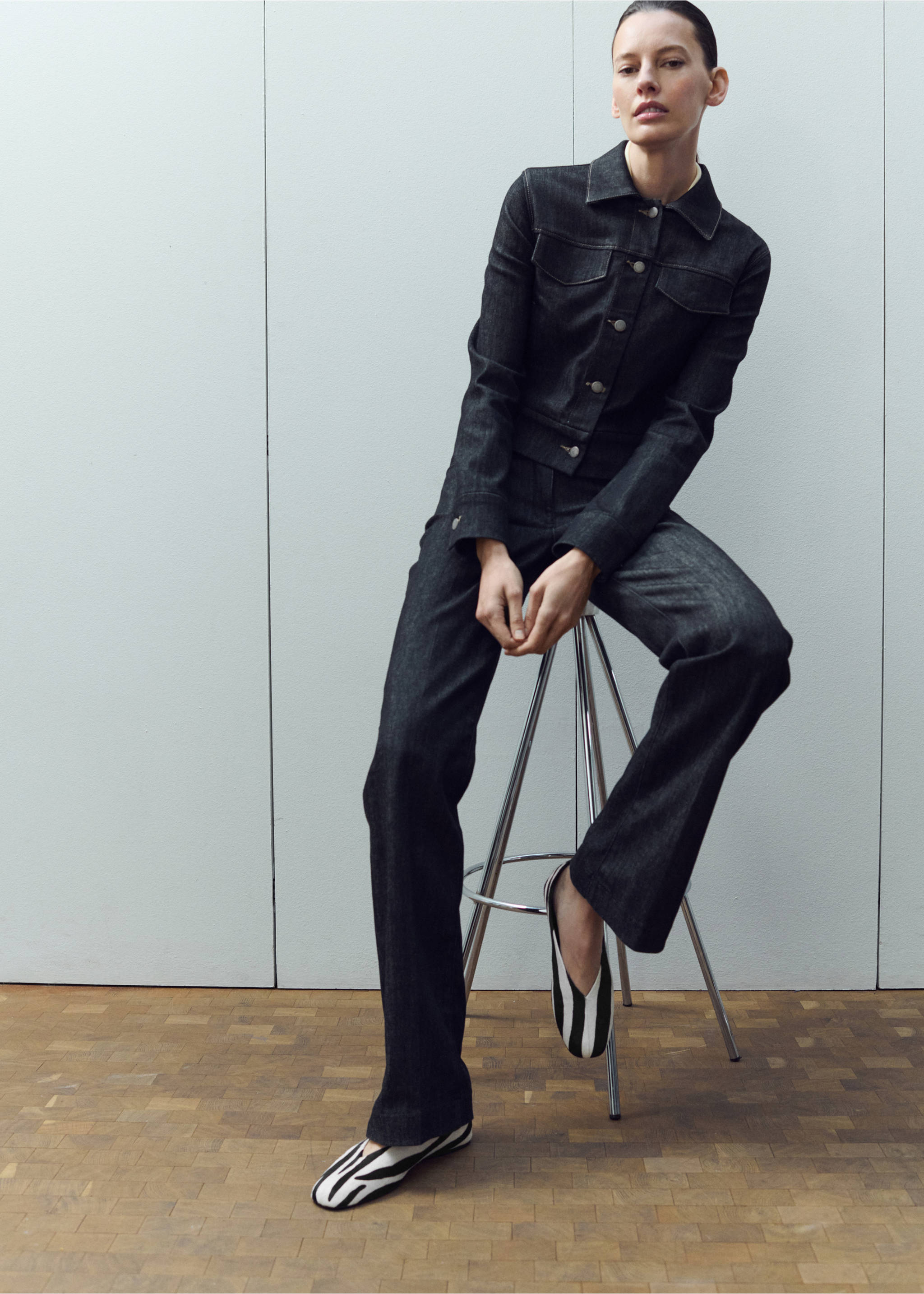 Leather shoe with fur and bracelet strap - General plane, Black. Ref: 27073286-00.