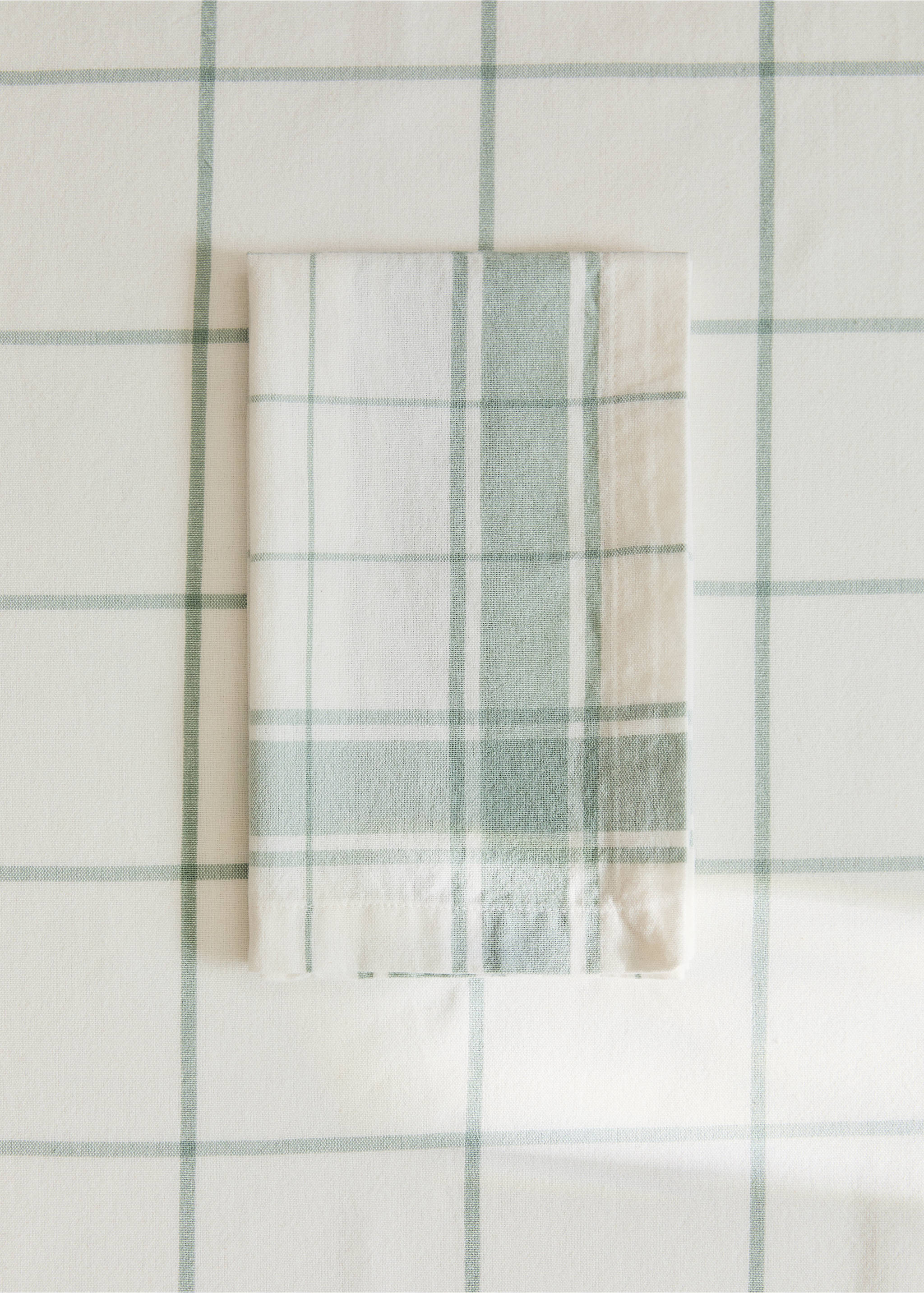 Servietten aus 100 % Baumwolle mit Kontraststreifen - Allgemeine Ansicht, Minzgrün. Ref: 27073292-00.