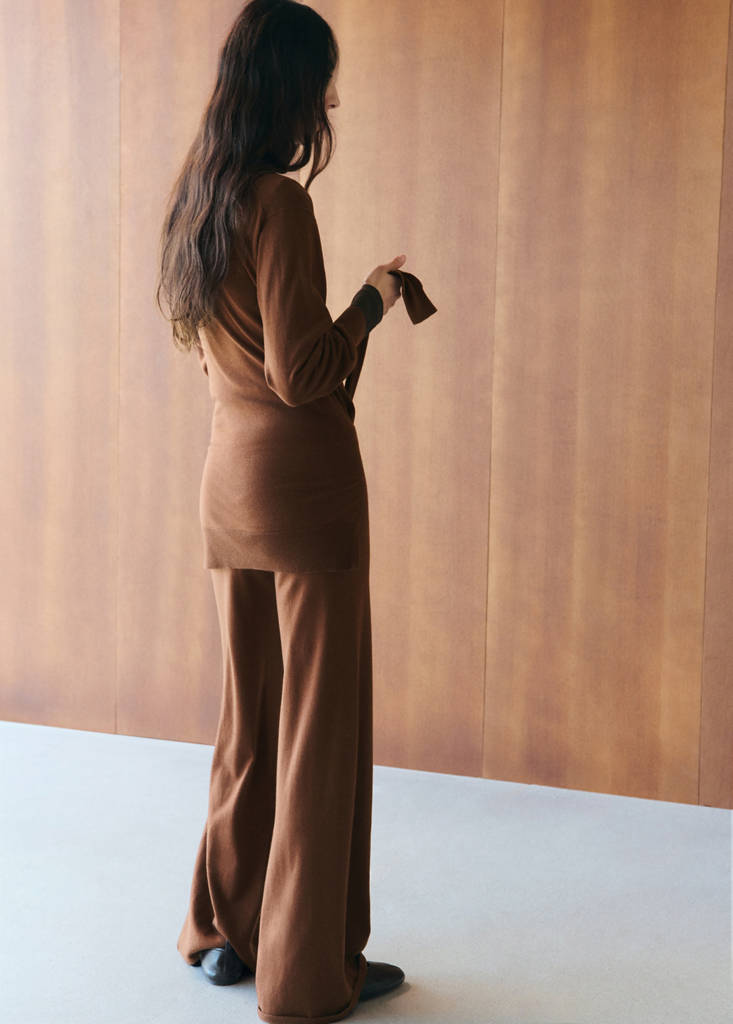 Straight-fit trousers with elastic waist — Caramel