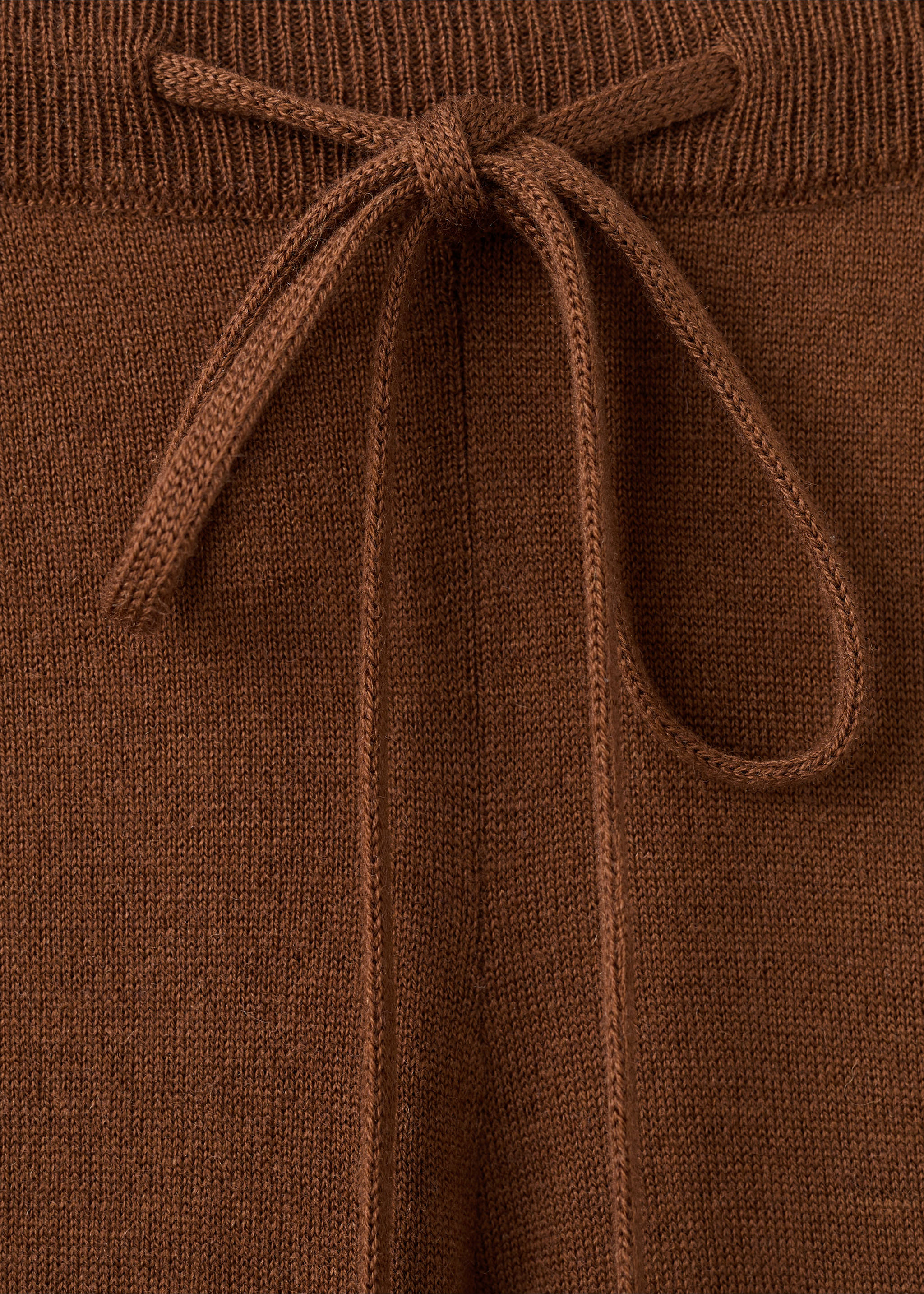 Pantalon droit taille élastique - Détail de l'article 8, Caramel. Ref: 27073298-00.