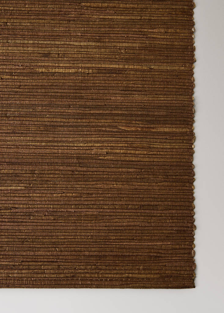 Natural fibre table runner — Brown