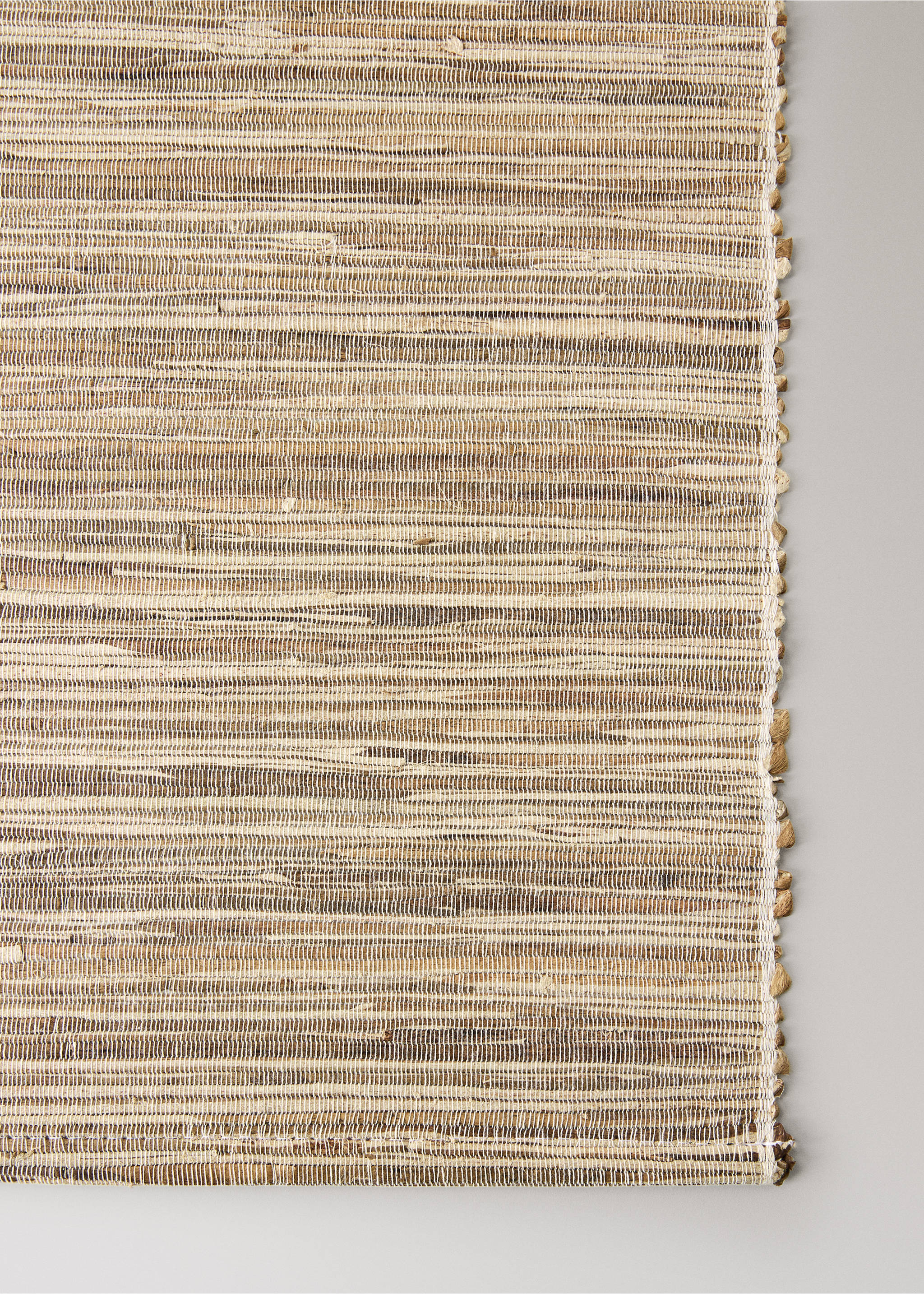 Table-runner anna - Details of the article 2, Light/Pastel Brown. Ref: 27073301-00.