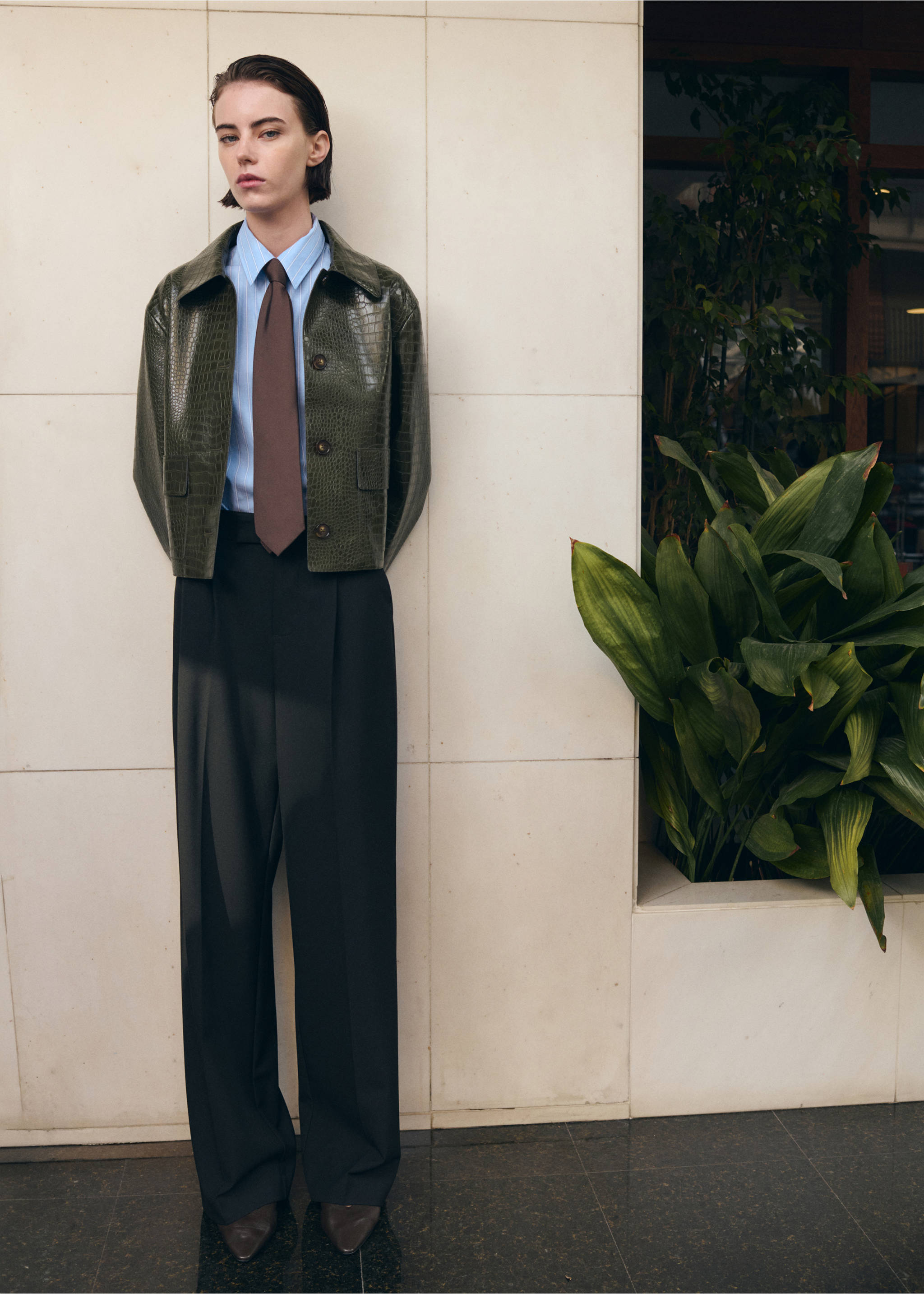 Veste effet peau de croco - Plan général, Kaki. Ref: 27073303-00.