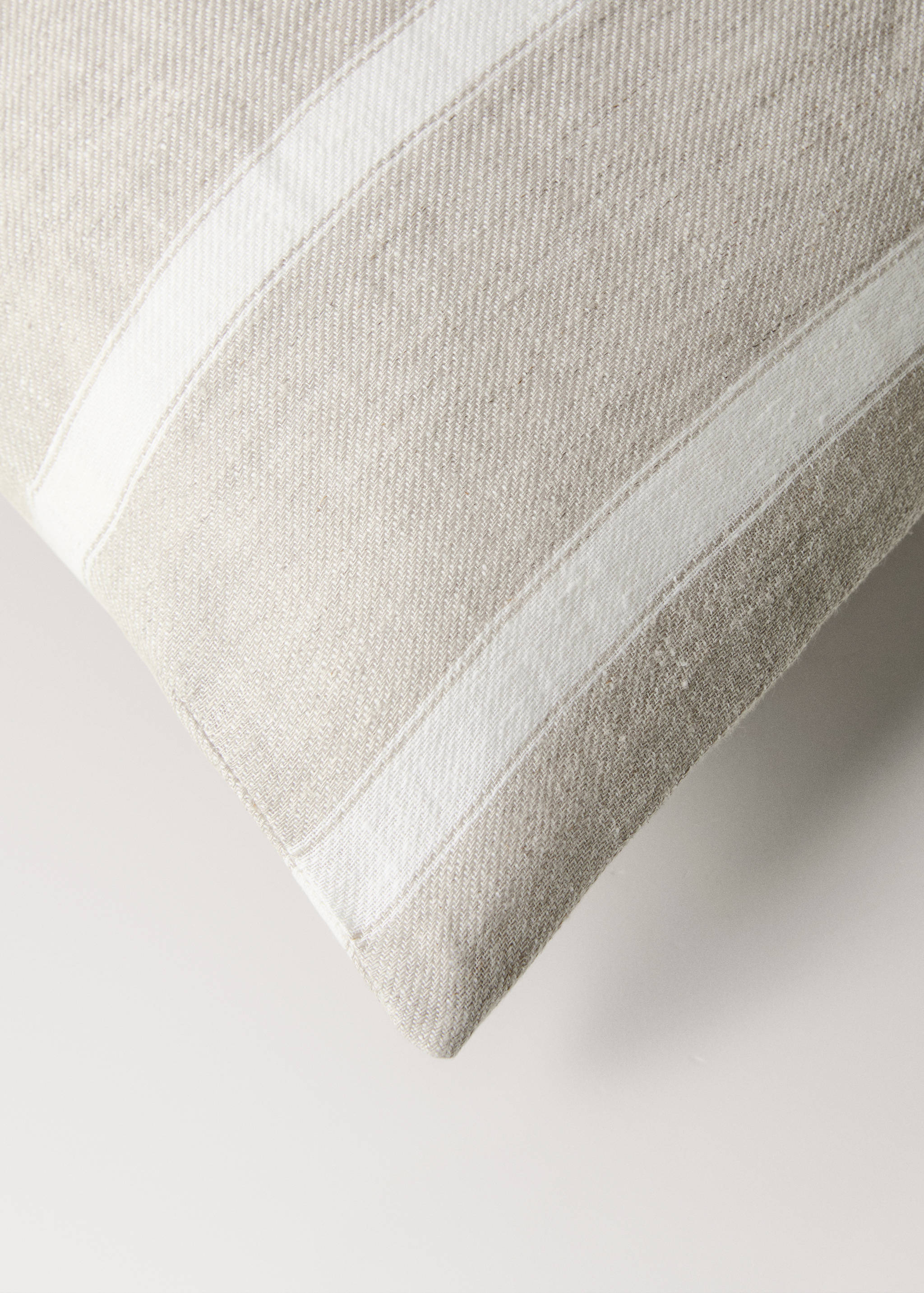 Kissenbezug aus Leinen mit Streifen und Reißverschlussdetail, 50 x 50 cm - Detail des Artikels 1