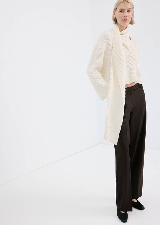 Orta bel pileli wide leg pantolon
