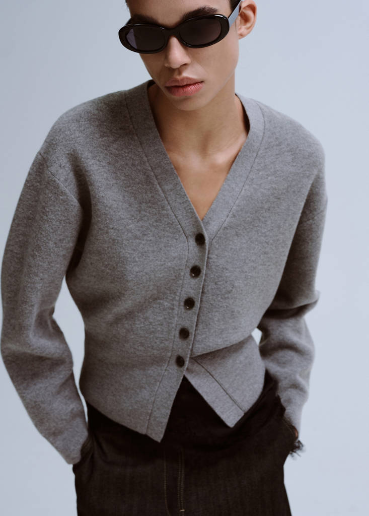 V-neck knitted cardigan — Medium Heather Grey