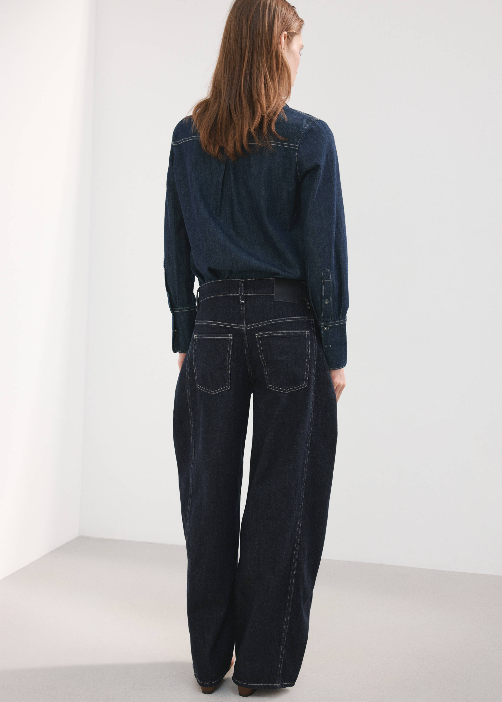 Mid-rise balloon jeans - Reverse of the article