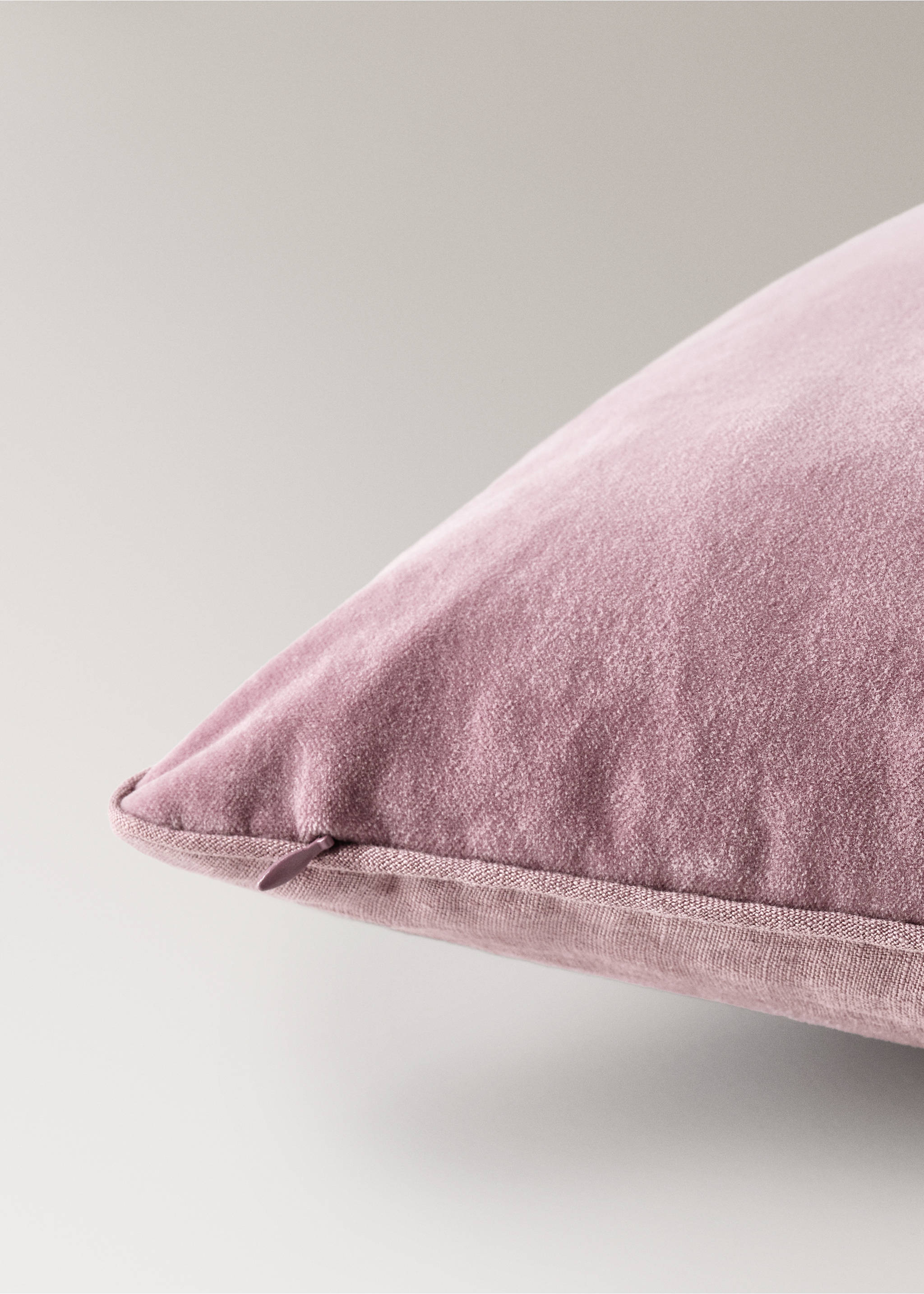 Housse de coussin velours et lin - Détail de l'article 4, Rose. Ref: 27073308-00.