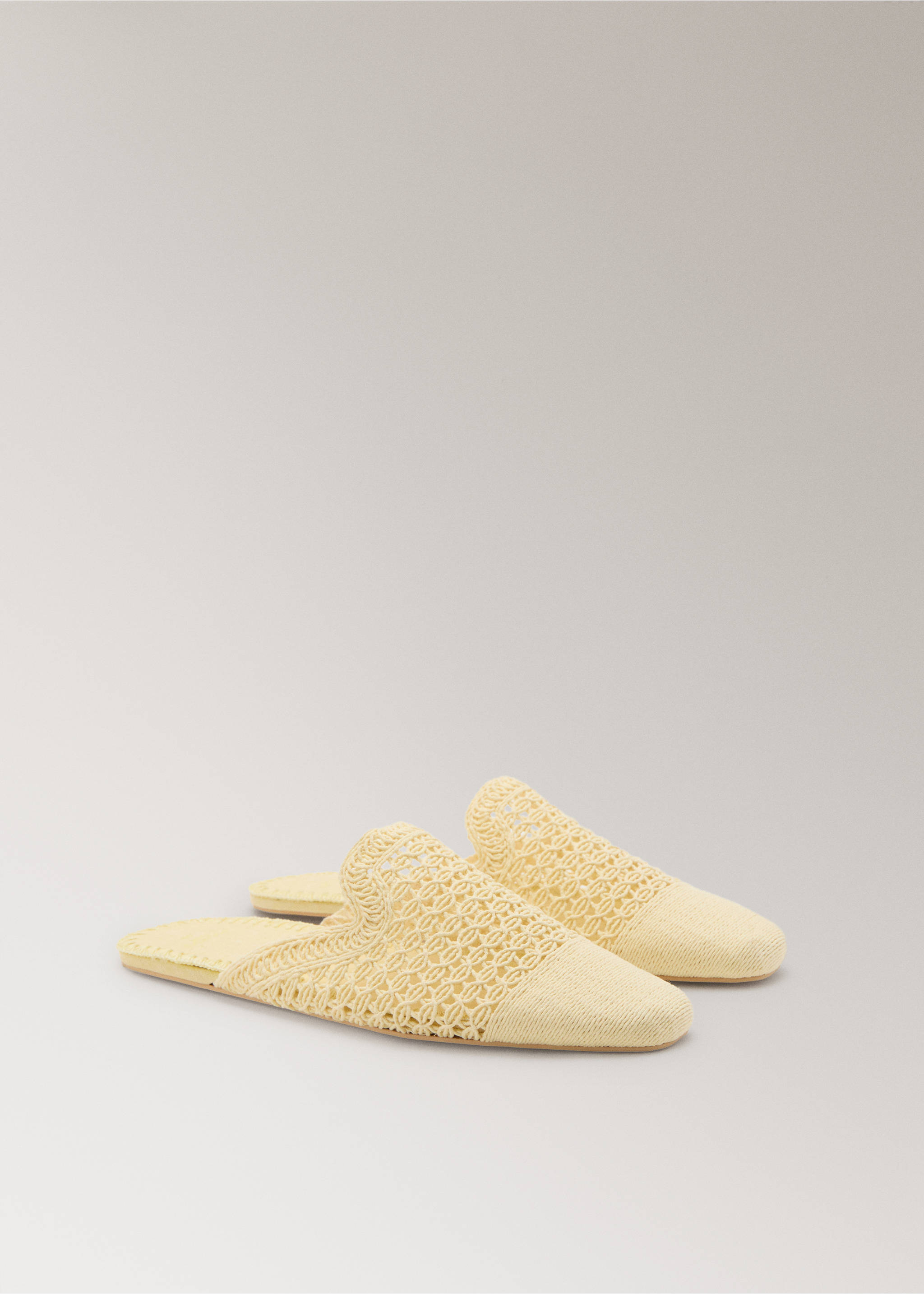 Crochet mule slippers - Medium plane, Pastel Yellow. Ref: 27073316-00.