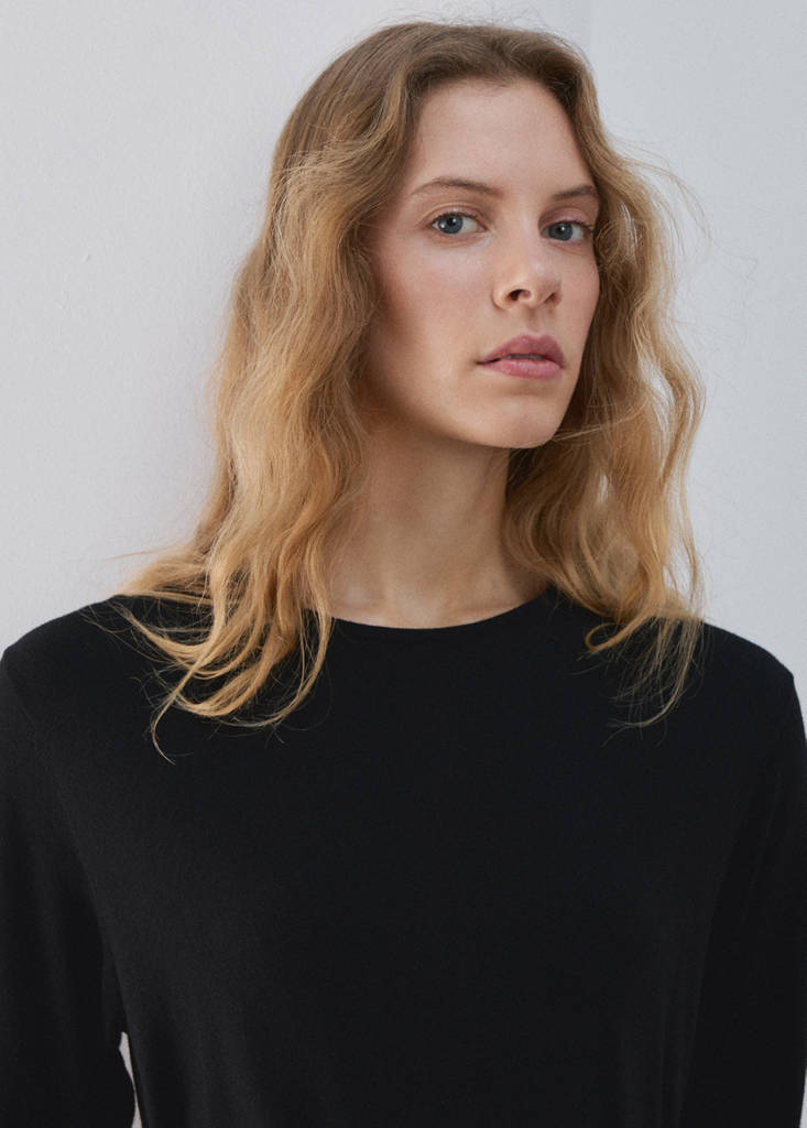 Knot knitted dress — Black