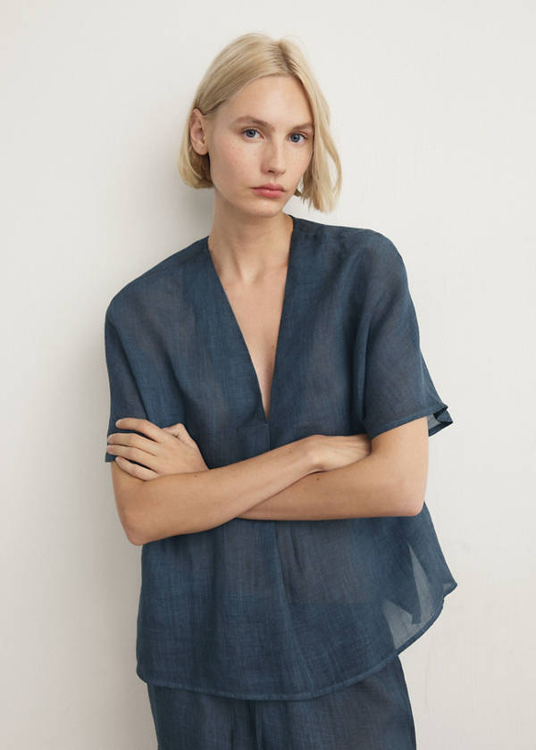 100% ramie kaftan with an overdyed effect — Ink Blue