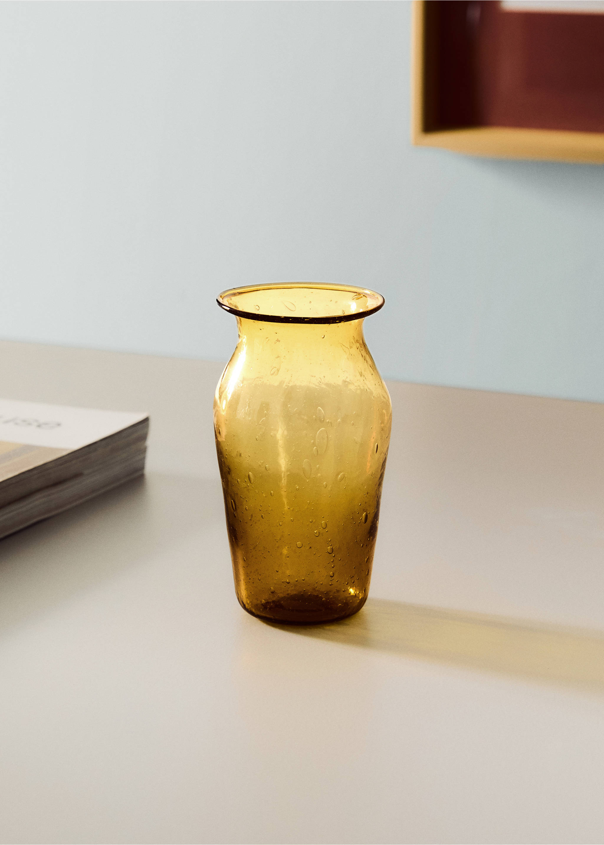 Small bubble glass vase - General plane, Ochre. Ref: 27073321-00.