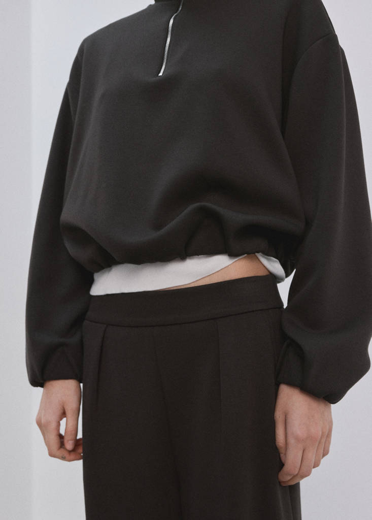 Straight-fit trousers with elastic waist — Chocolate