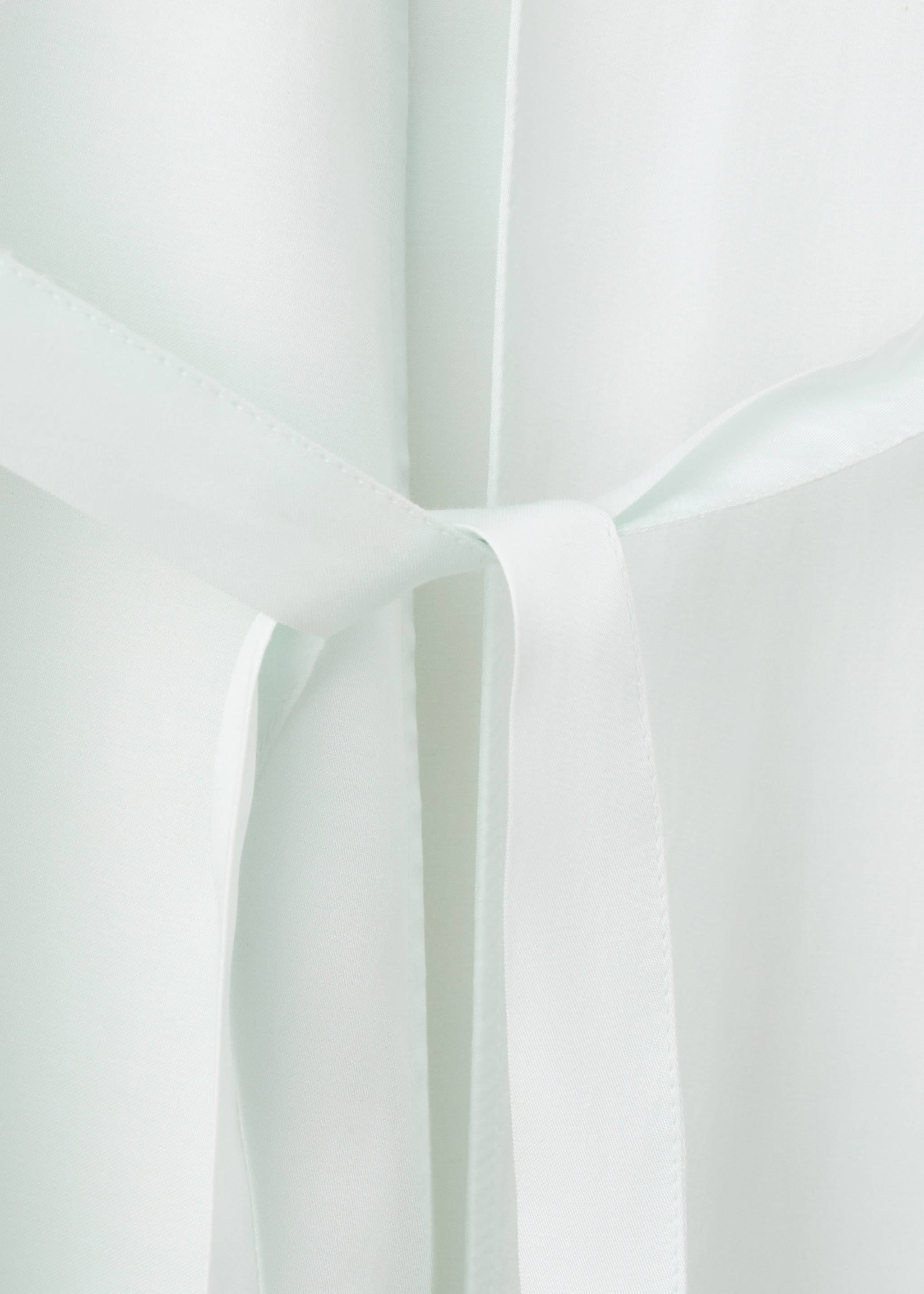 Satin robe with embroidered bow - Details of the article 8