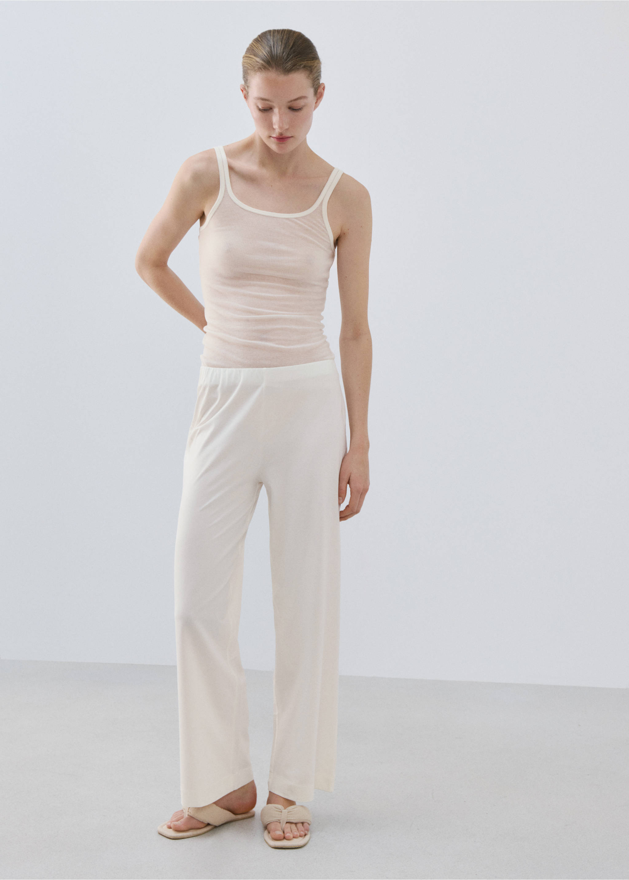 Light cotton trousers - General plane, Ivory White. Ref: 27073336-00.