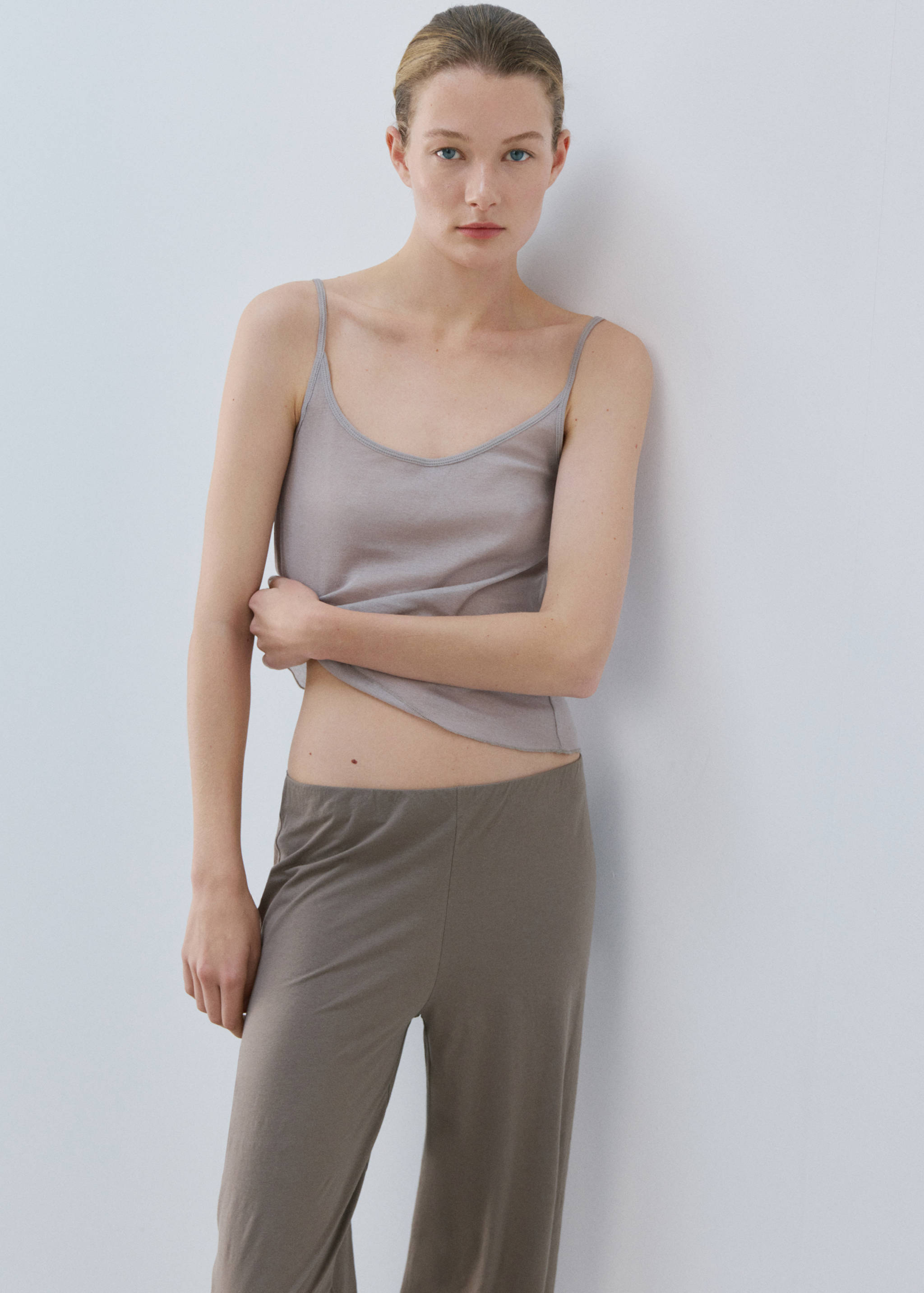 Light cotton trousers - Details of the article 1