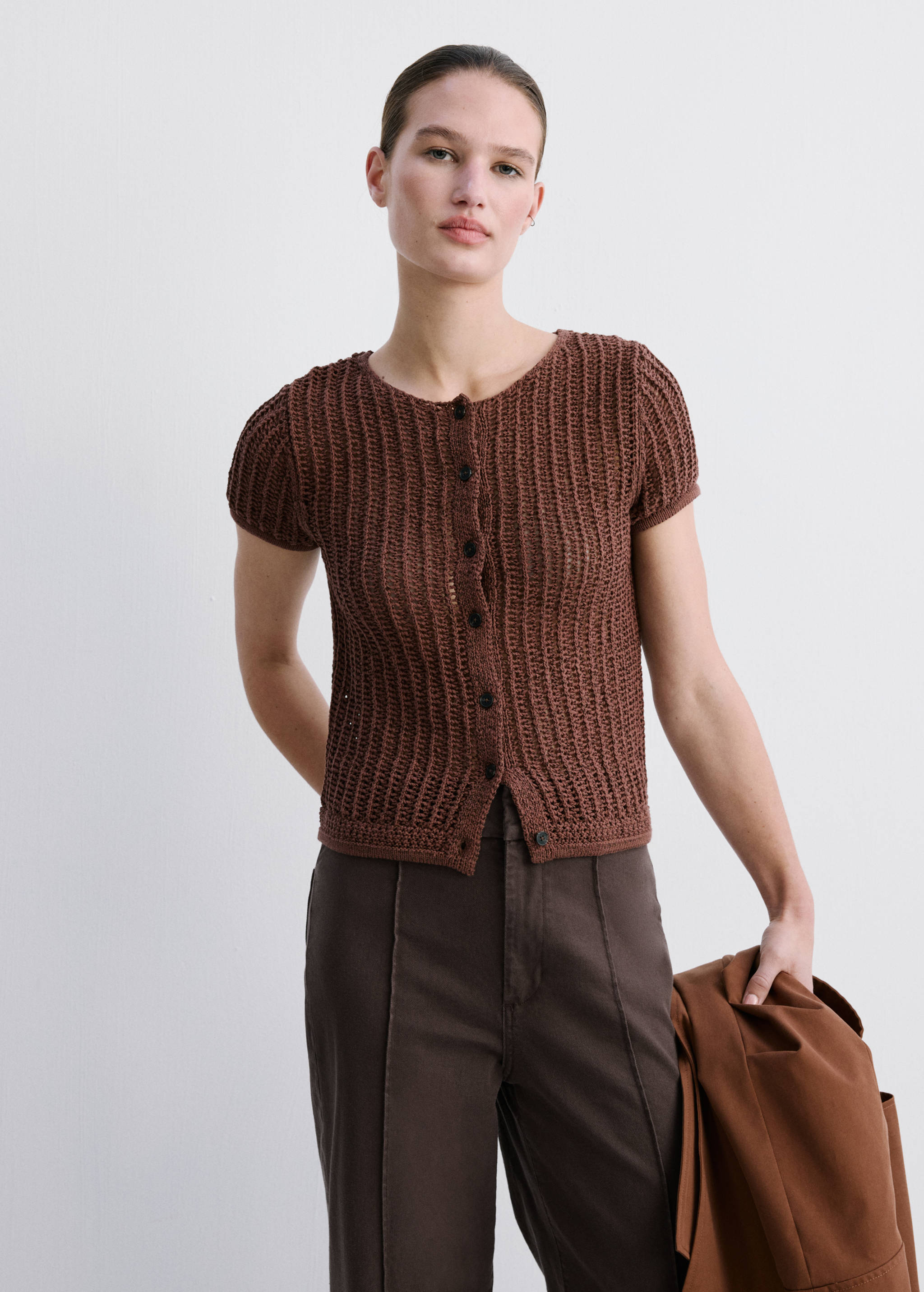 Джинсы wide leg с высокой посадкой и декоративными швами - Средний план