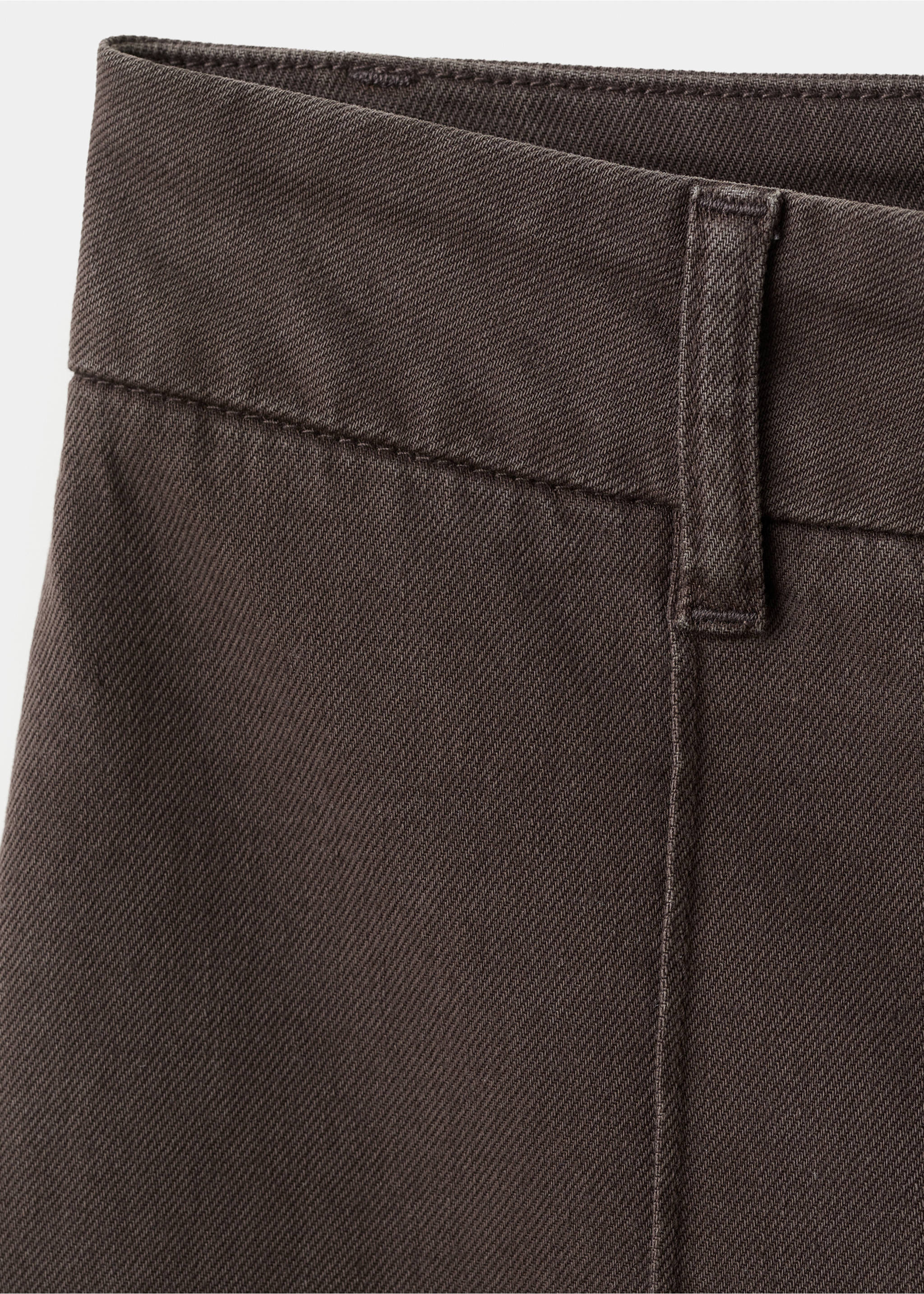 High-waisted wide leg jeans with stitching - Details of the article 8, Chocolate. Ref: 27073337-00.