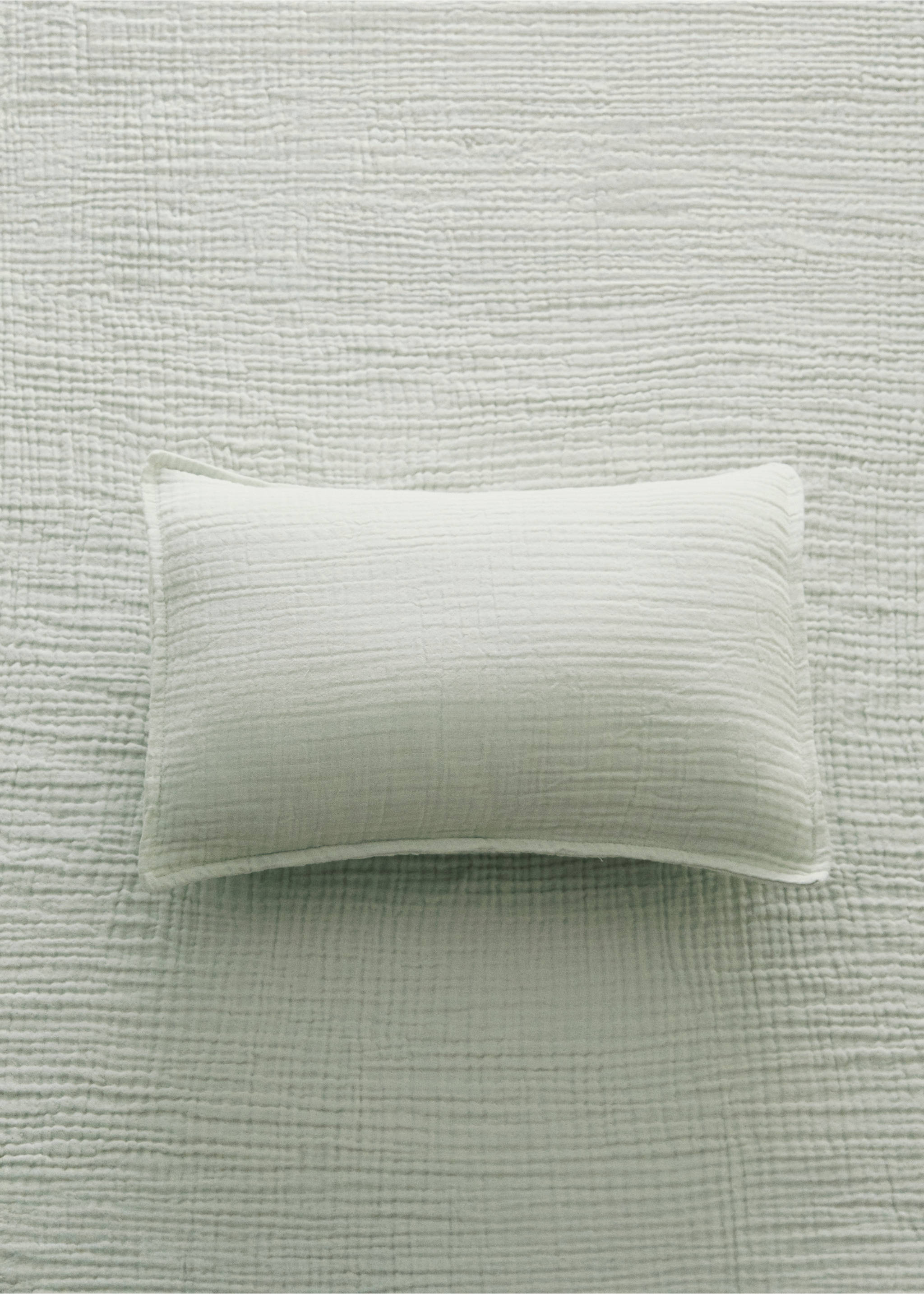 Housse de coussin enfant en gaze de coton teint en pièce, 30 x 40 cm - Plan général, Vert d´eau. Ref: 27073338-00.