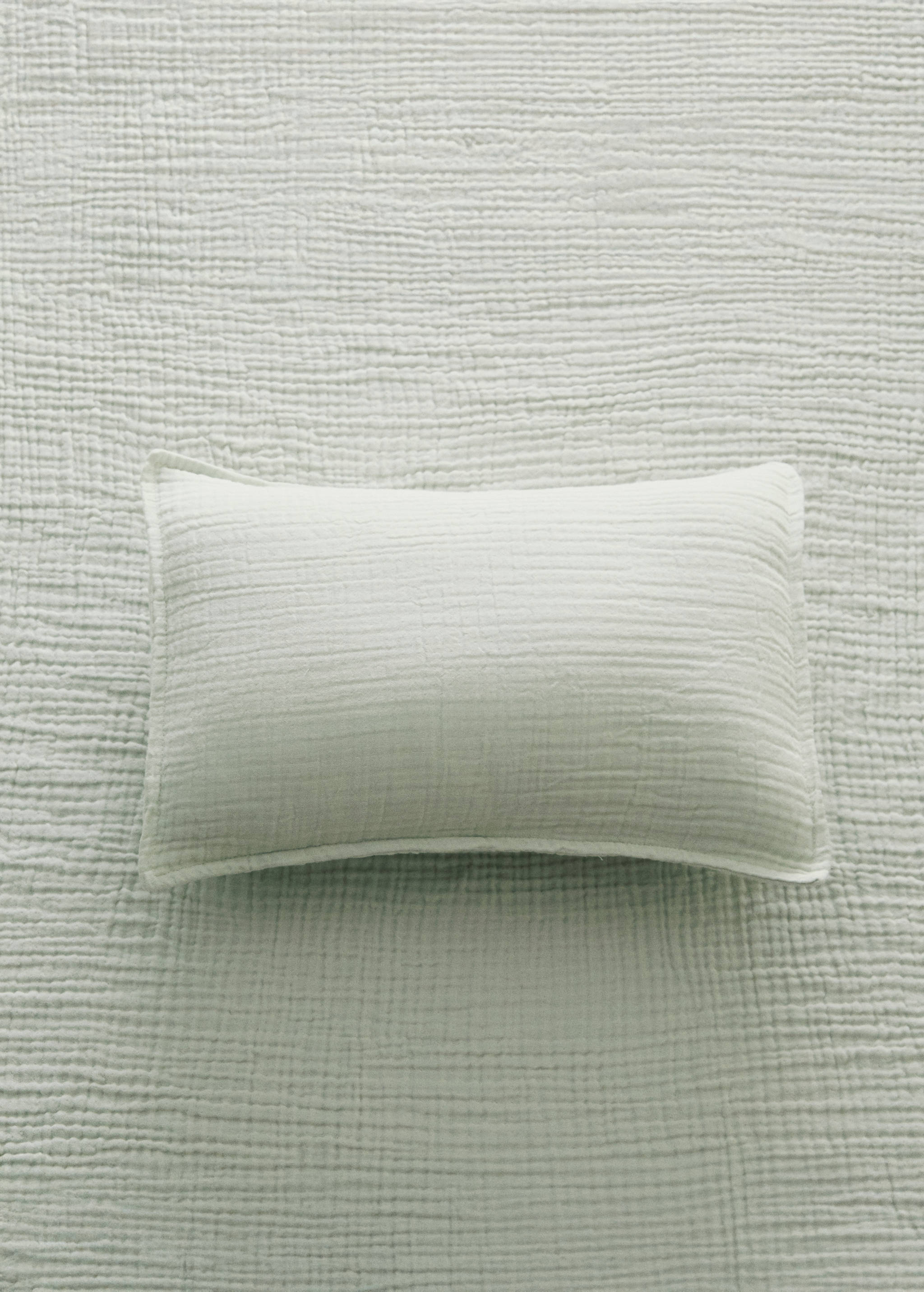 Housse de coussin enfant en gaze de coton teint en pièce, 30 x 40 cm - Plan général